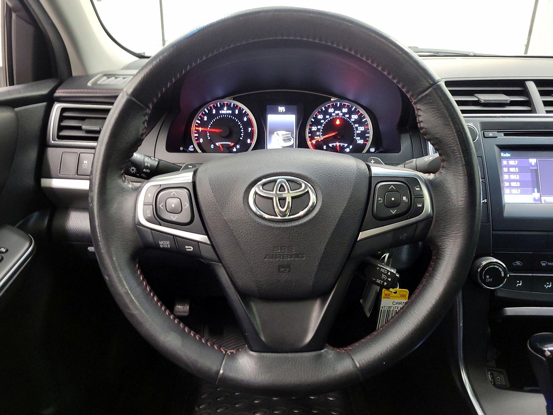 Thumbnail: 2017 Toyota Camry - 10