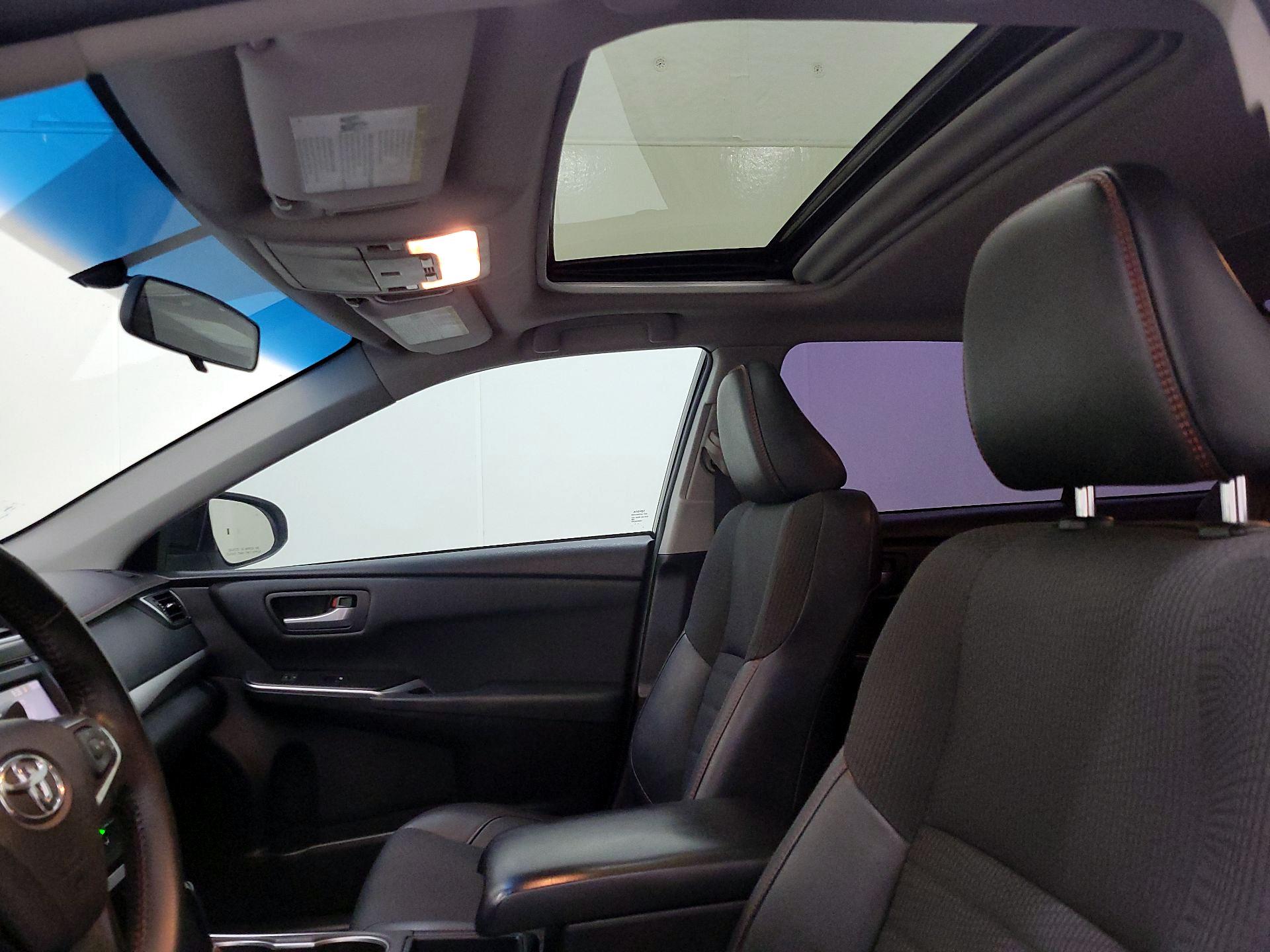 Thumbnail: 2017 Toyota Camry - 19