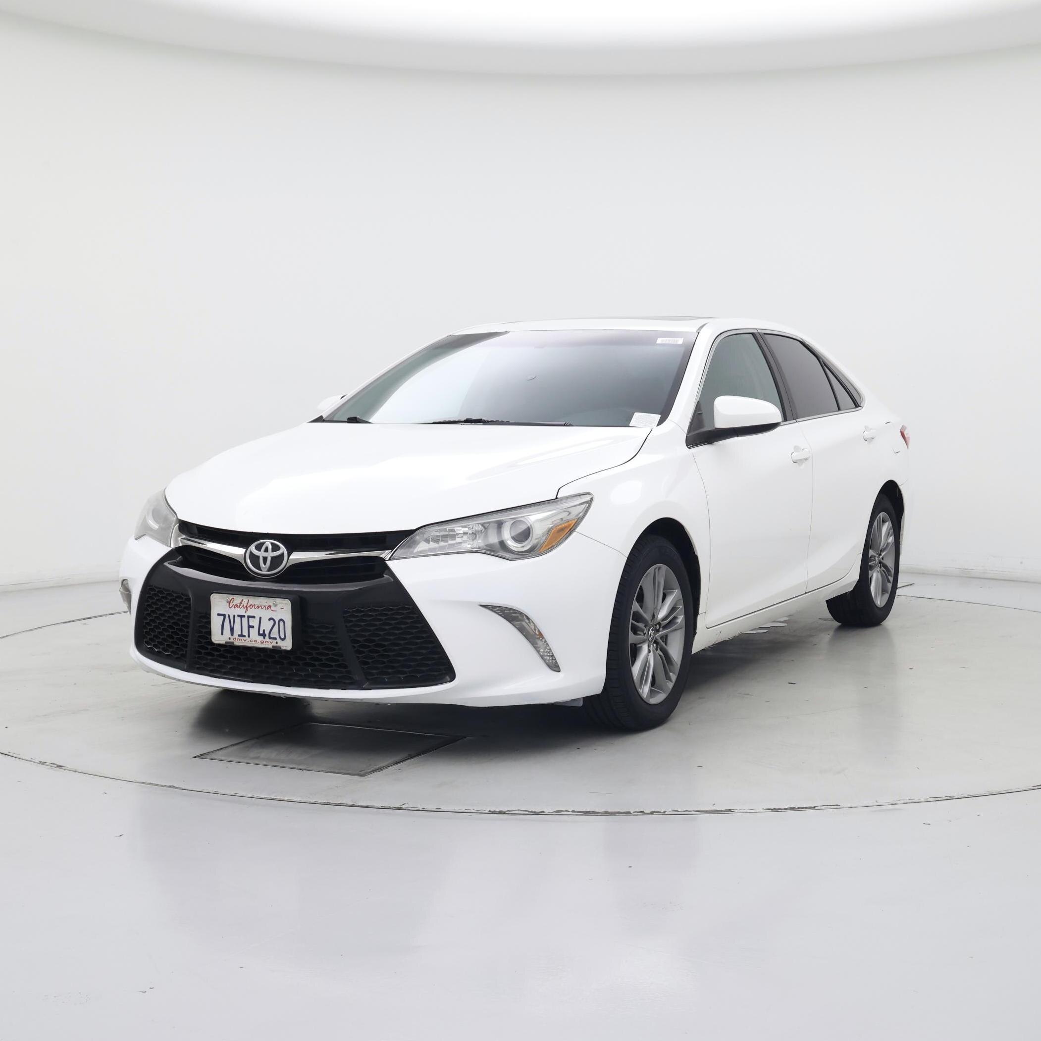 Thumbnail: 2017 Toyota Camry - 4