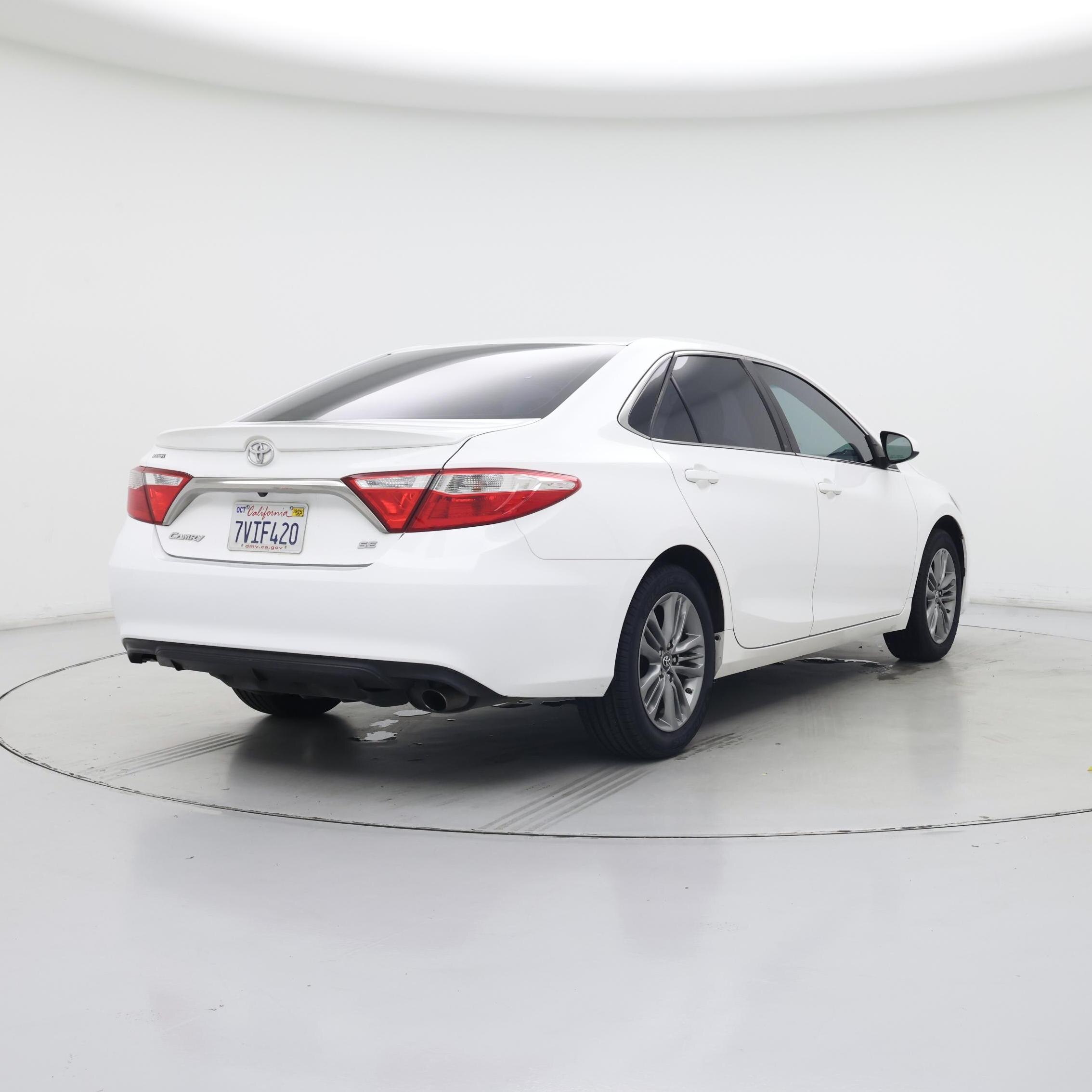 Thumbnail: 2017 Toyota Camry - 8