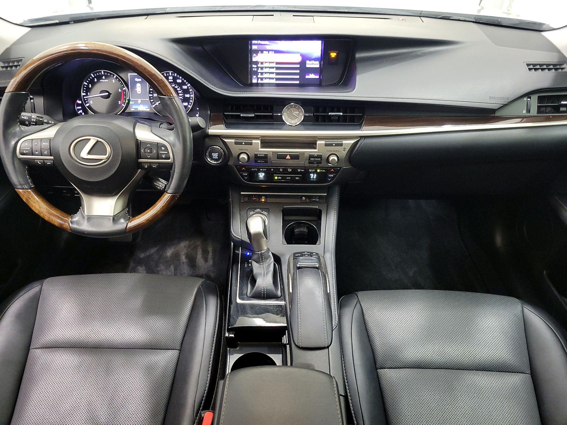 Thumbnail: 2018 Lexus ES - 9