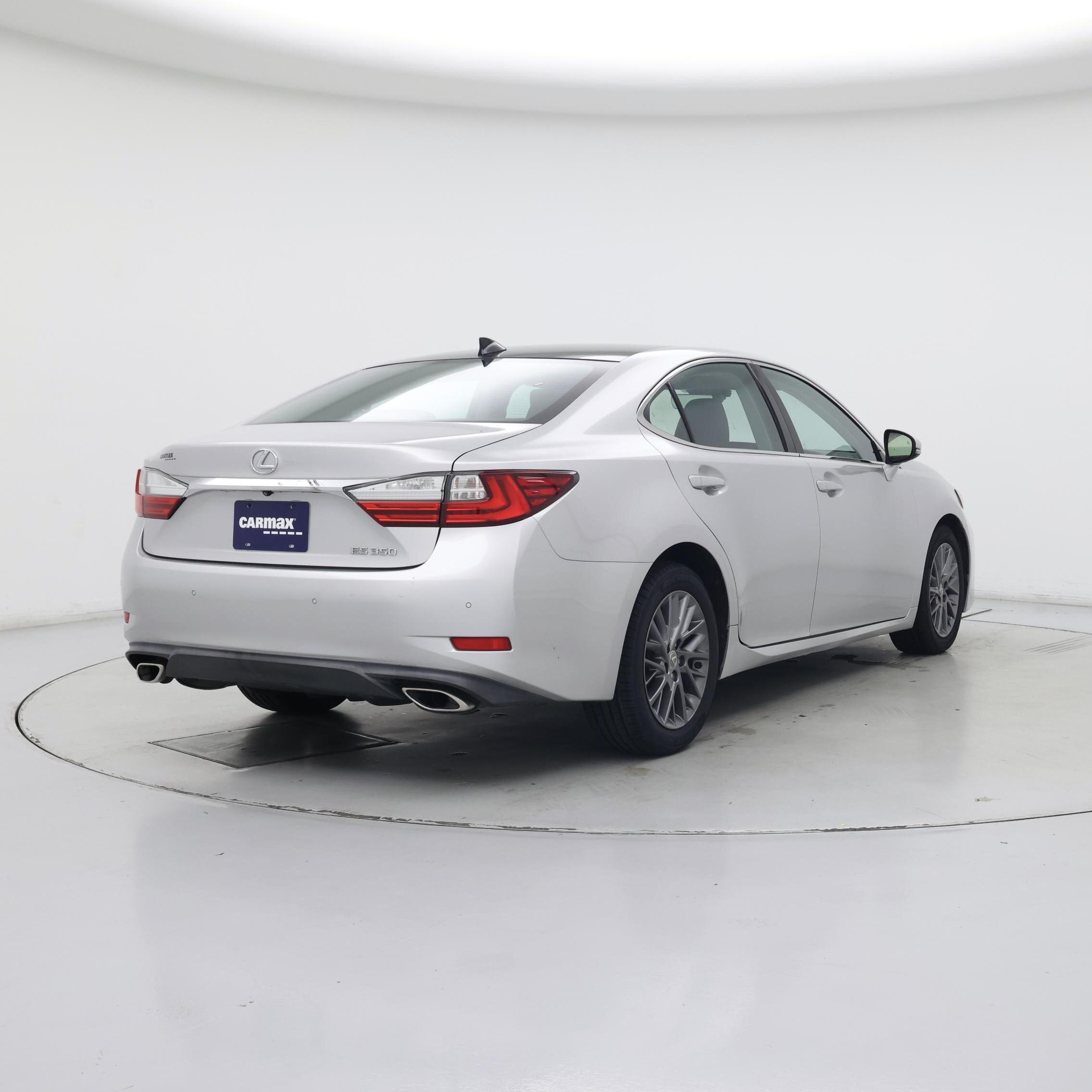 Thumbnail: 2018 Lexus ES - 8