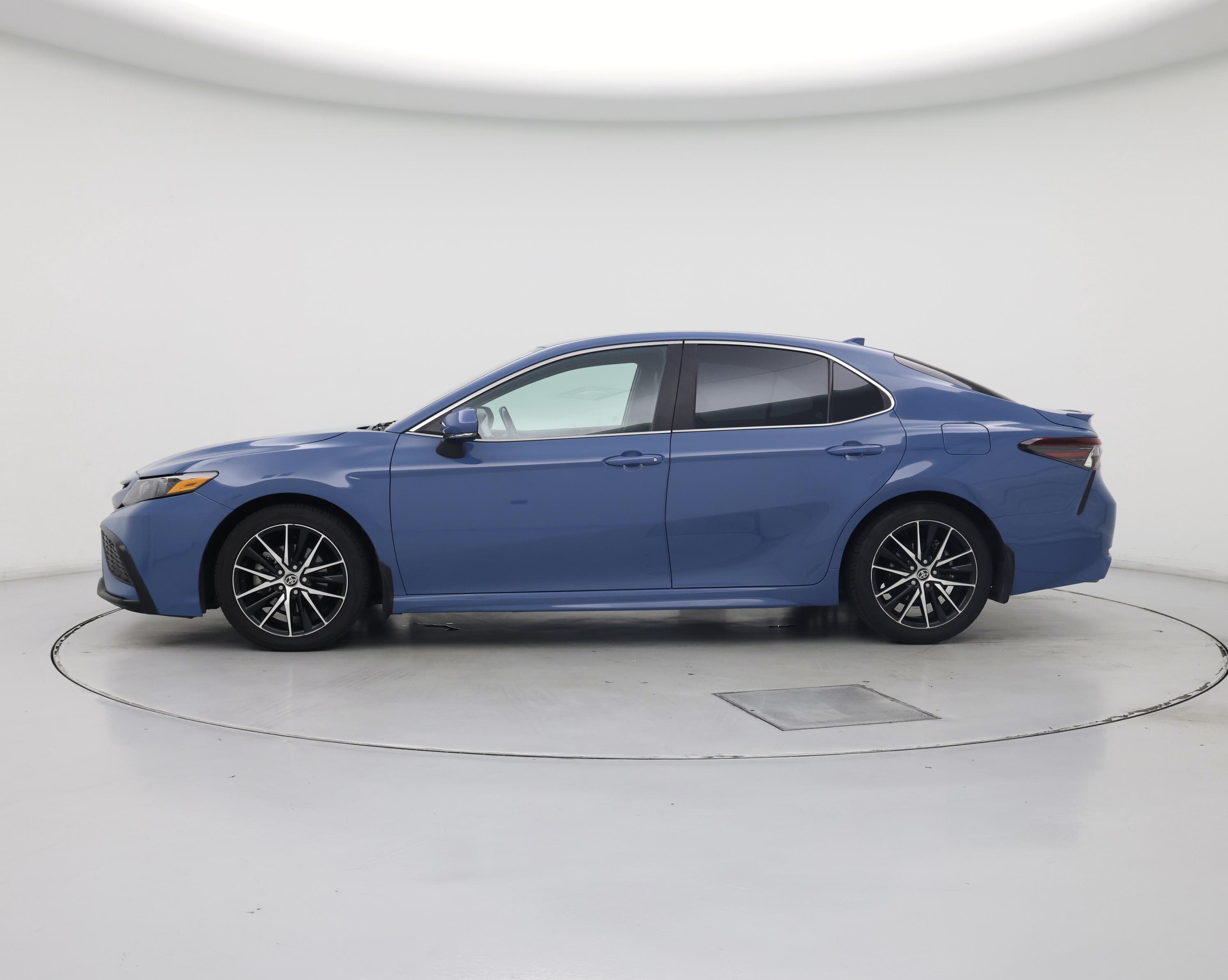 Thumbnail: 2023 Toyota Camry - 3