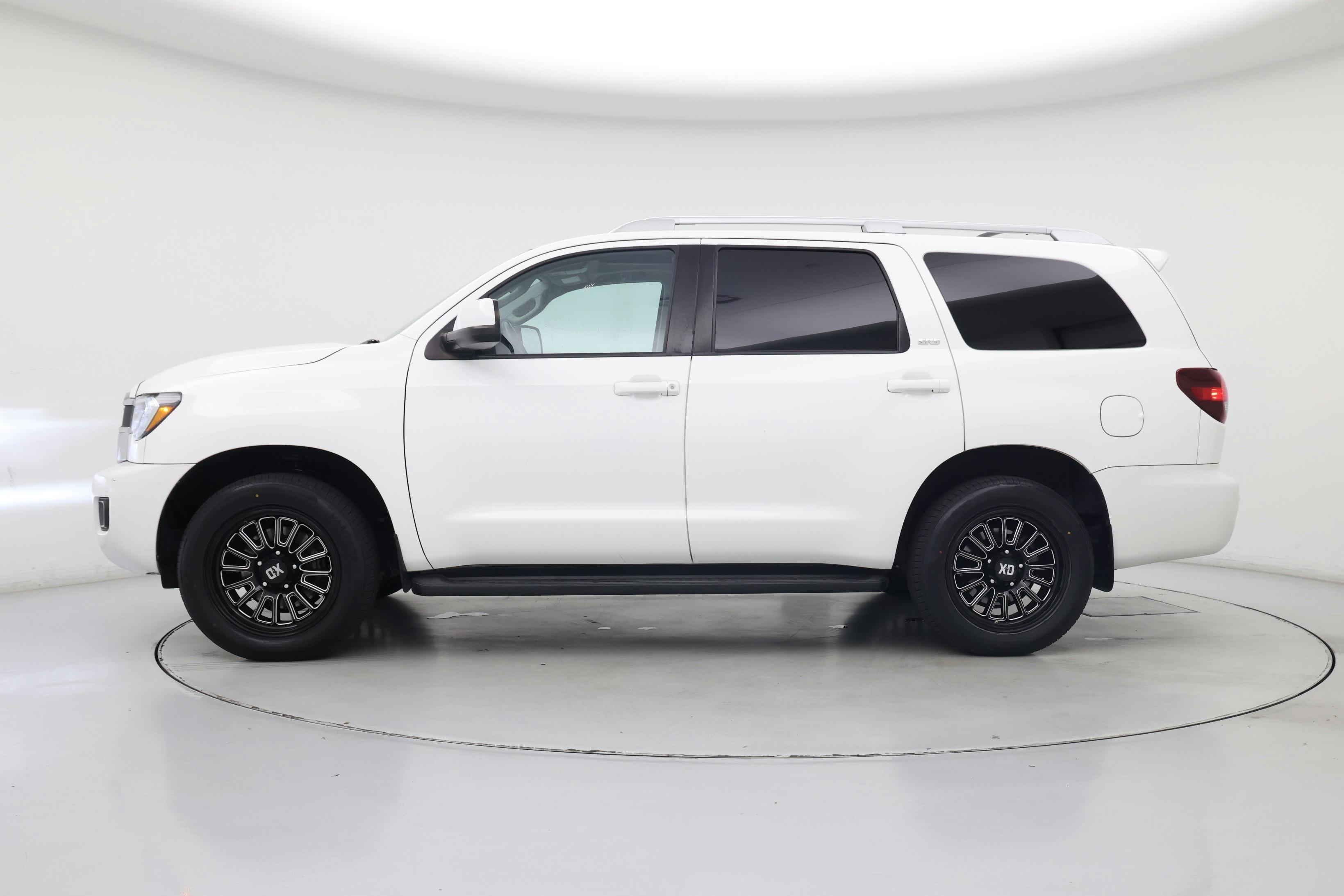 Thumbnail: 2019 Toyota Sequoia - 3