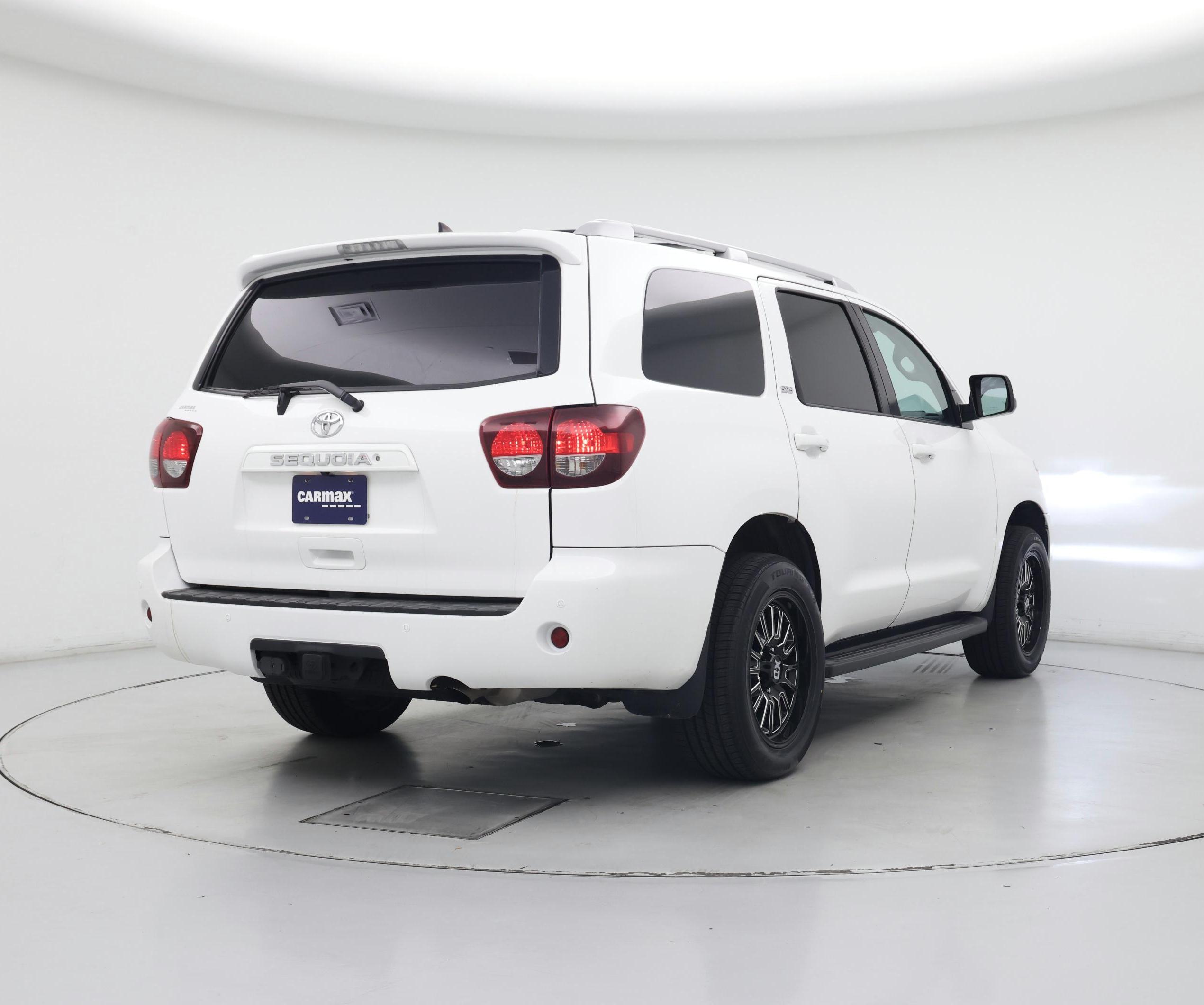 Thumbnail: 2019 Toyota Sequoia - 8