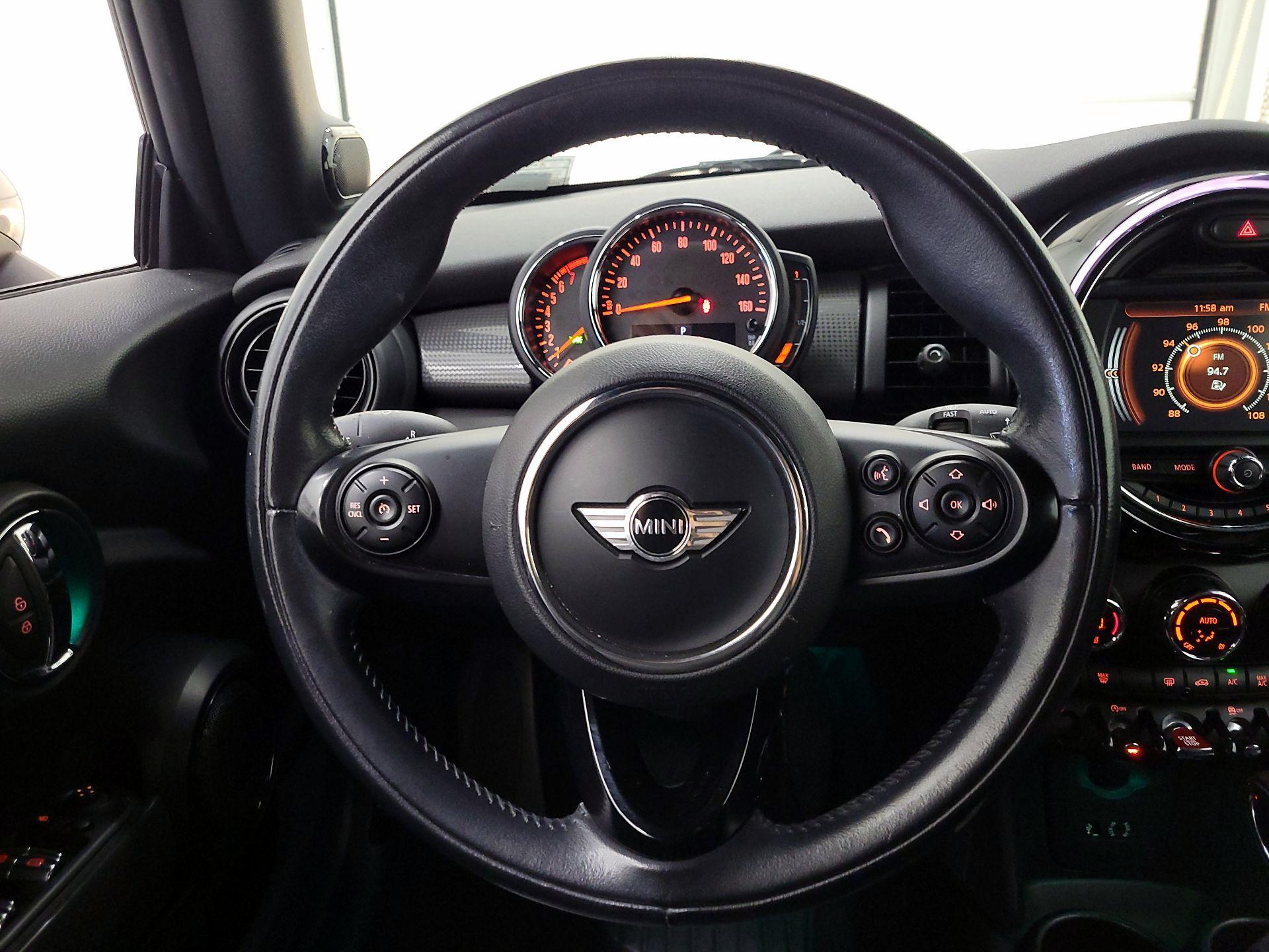 Thumbnail: 2018 MINI Cooper - 10