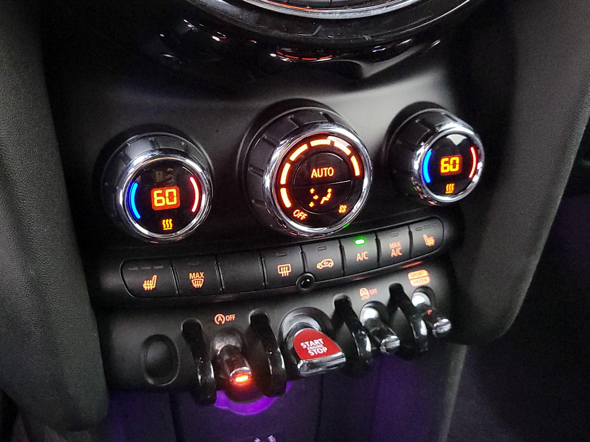 Thumbnail: 2018 MINI Cooper - 16