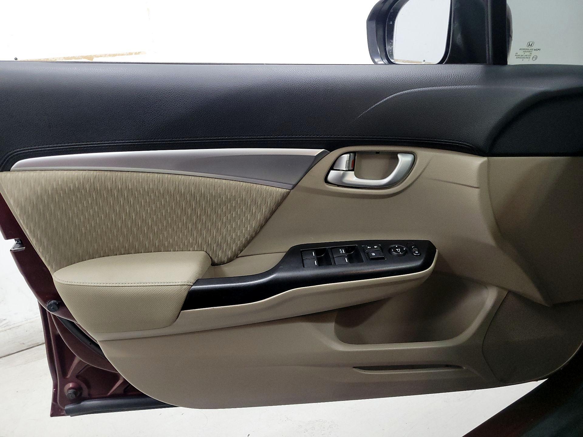 Thumbnail: 2015 Honda Civic - 12