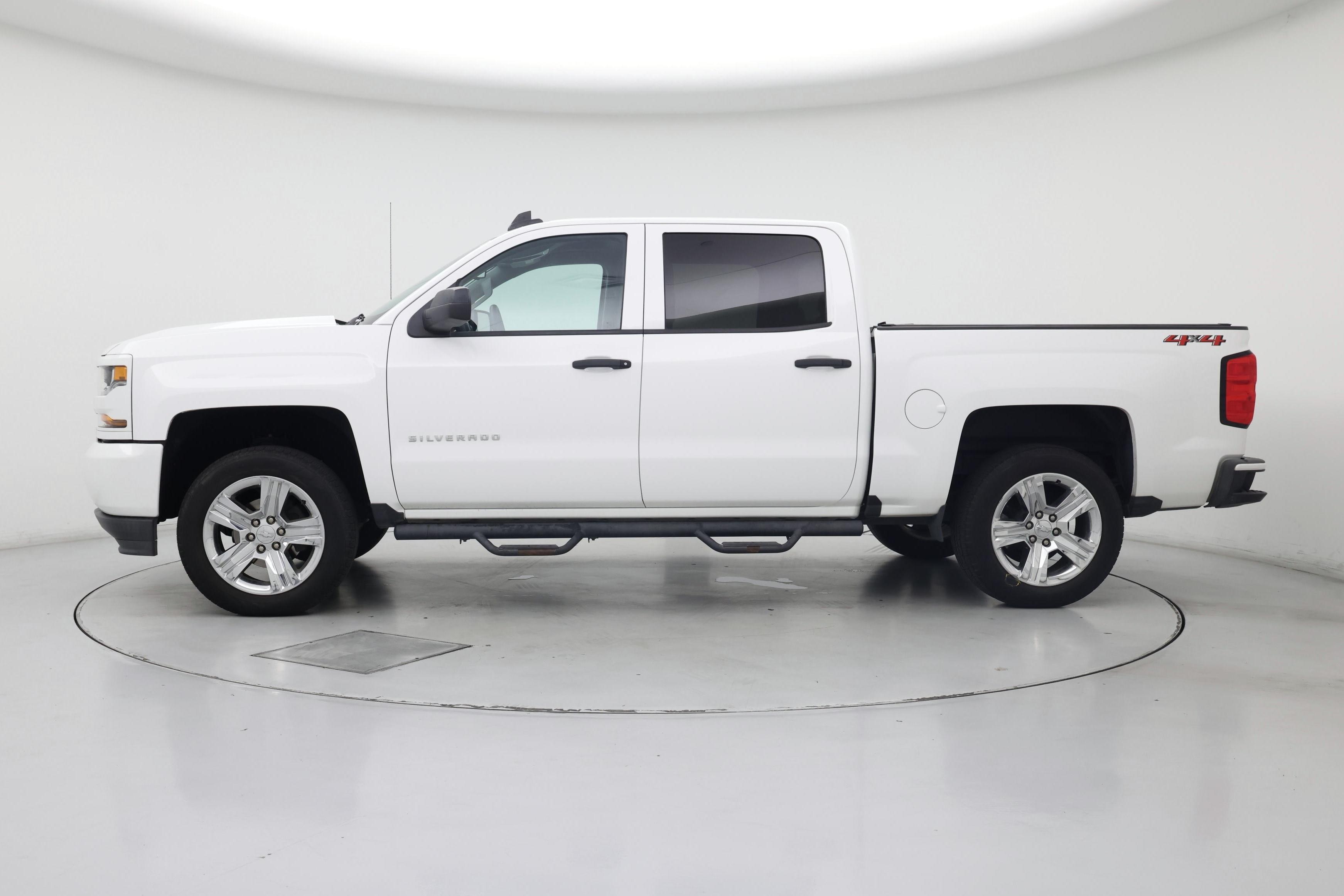 Thumbnail: 2018 Chevrolet Silverado 1500 - 3