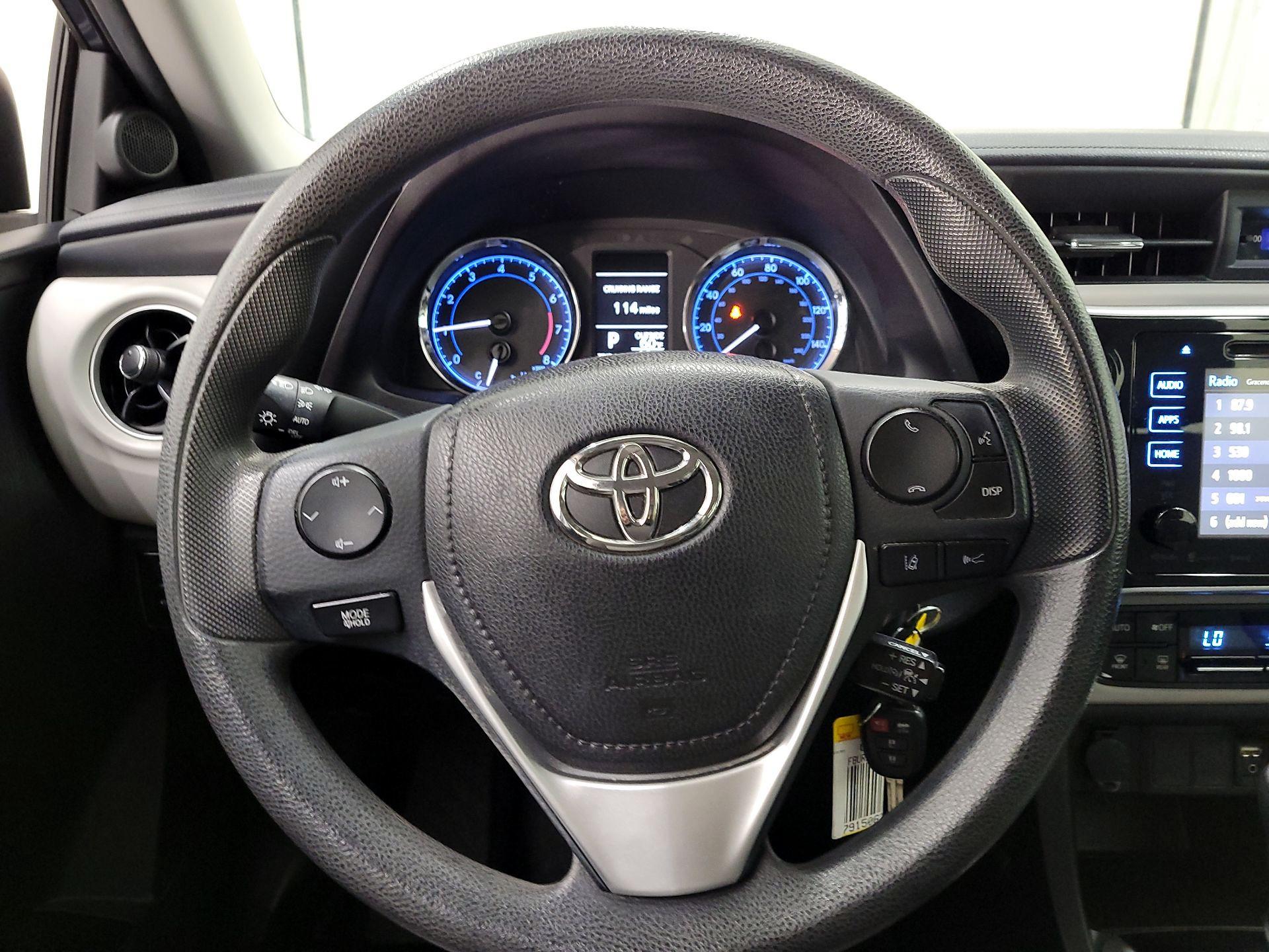 Thumbnail: 2018 Toyota Corolla - 10