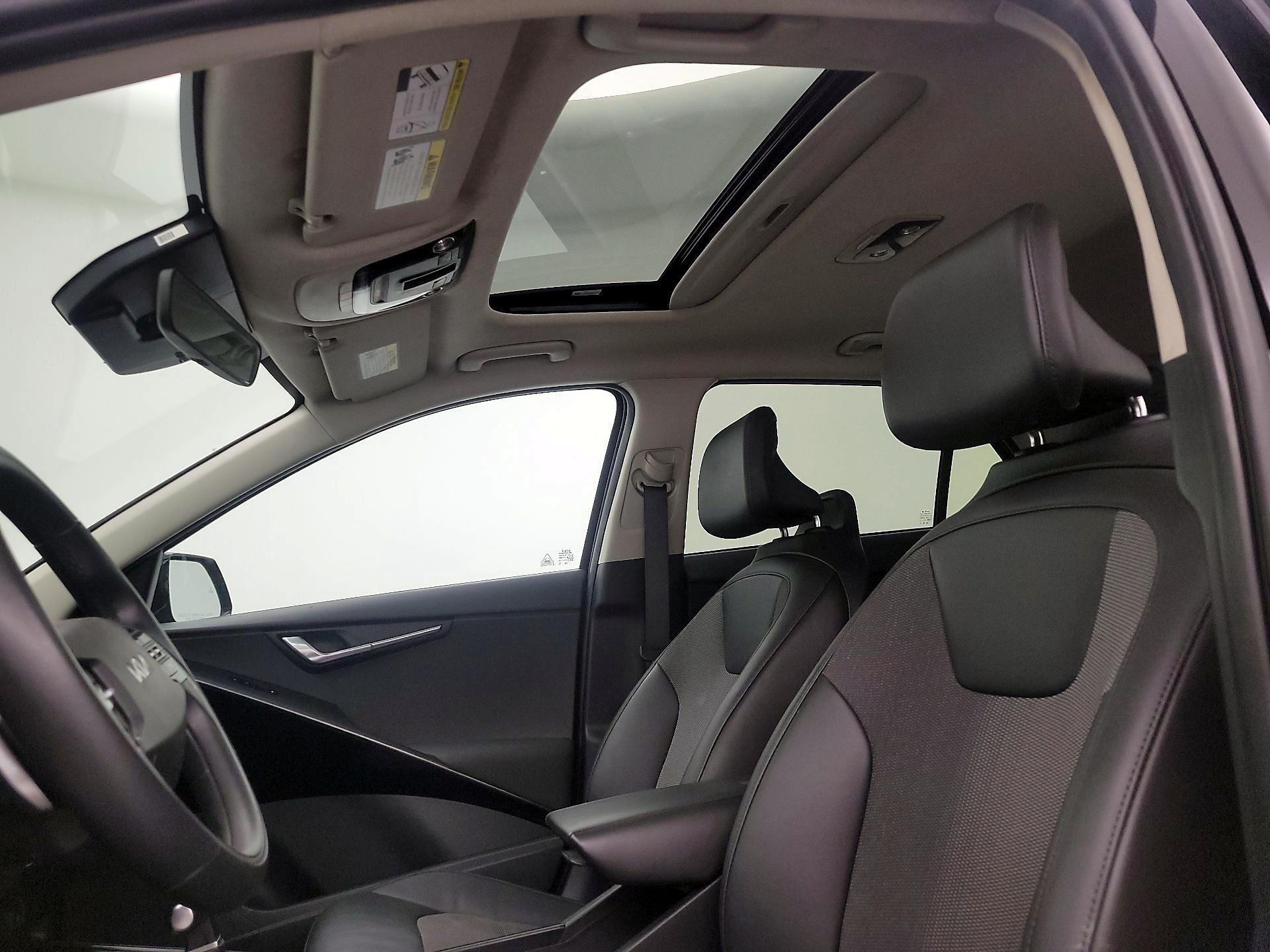 Thumbnail: 2023 Kia Niro - 20