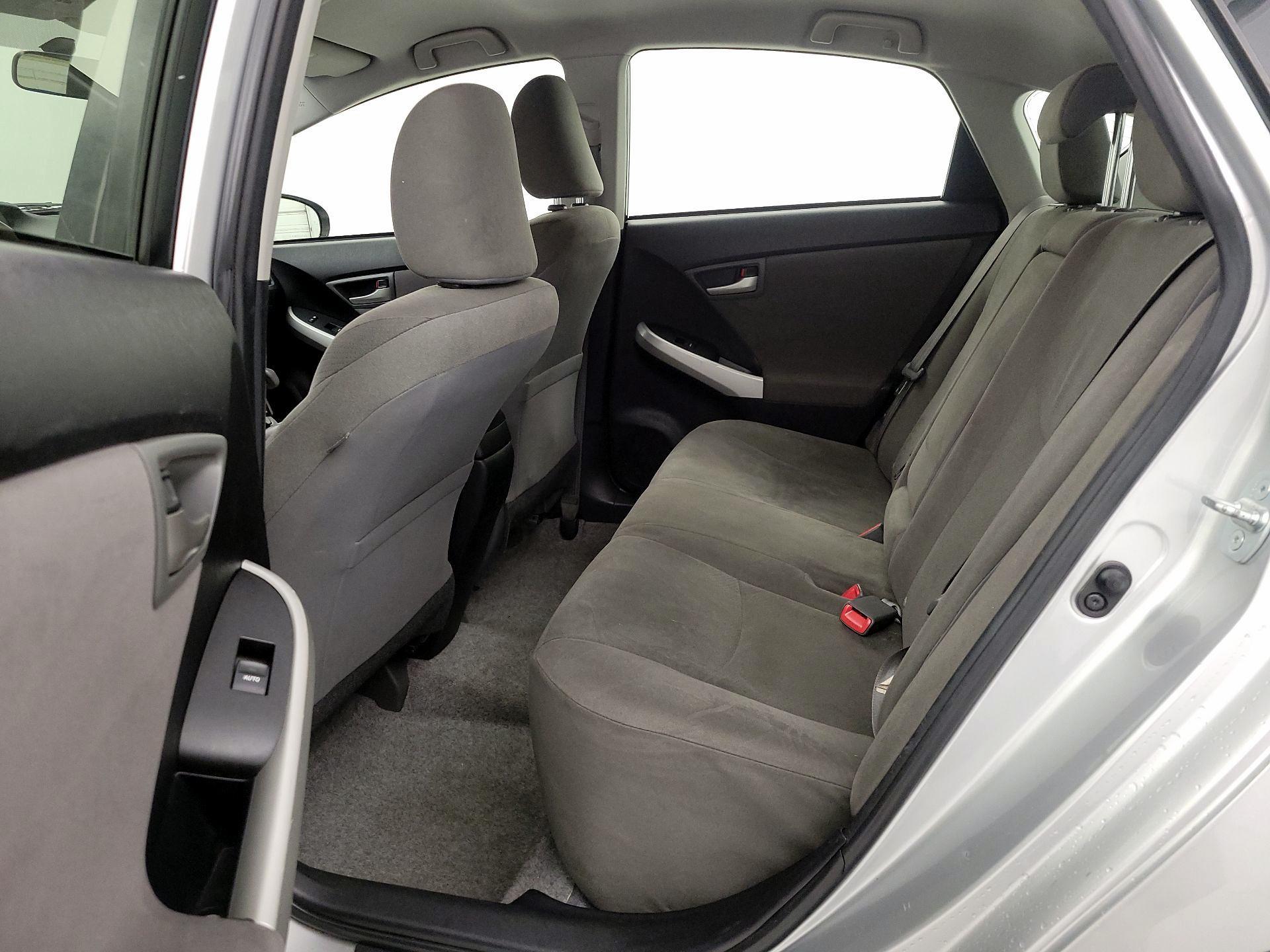 Thumbnail: 2015 Toyota Prius - 19