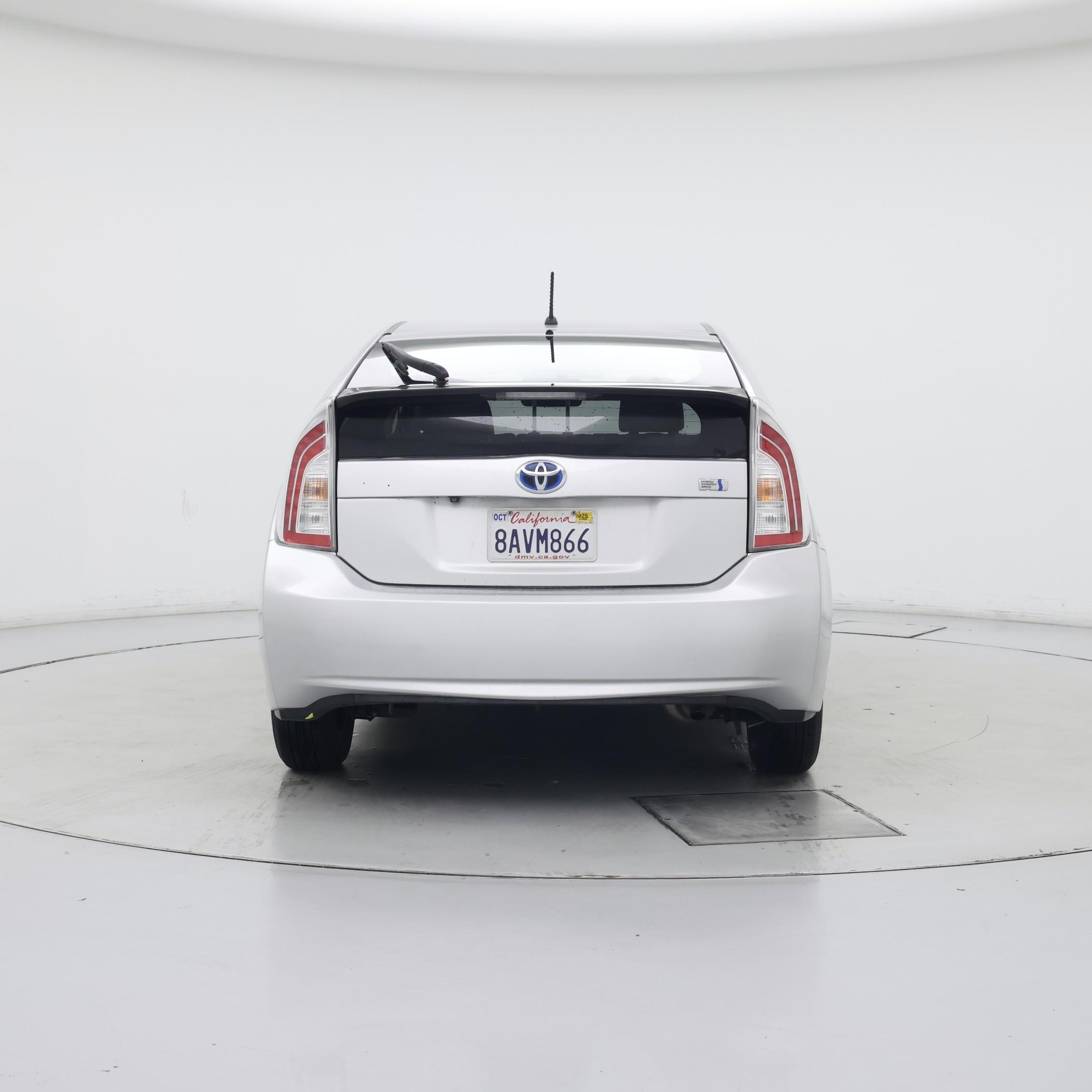 Thumbnail: 2015 Toyota Prius - 6