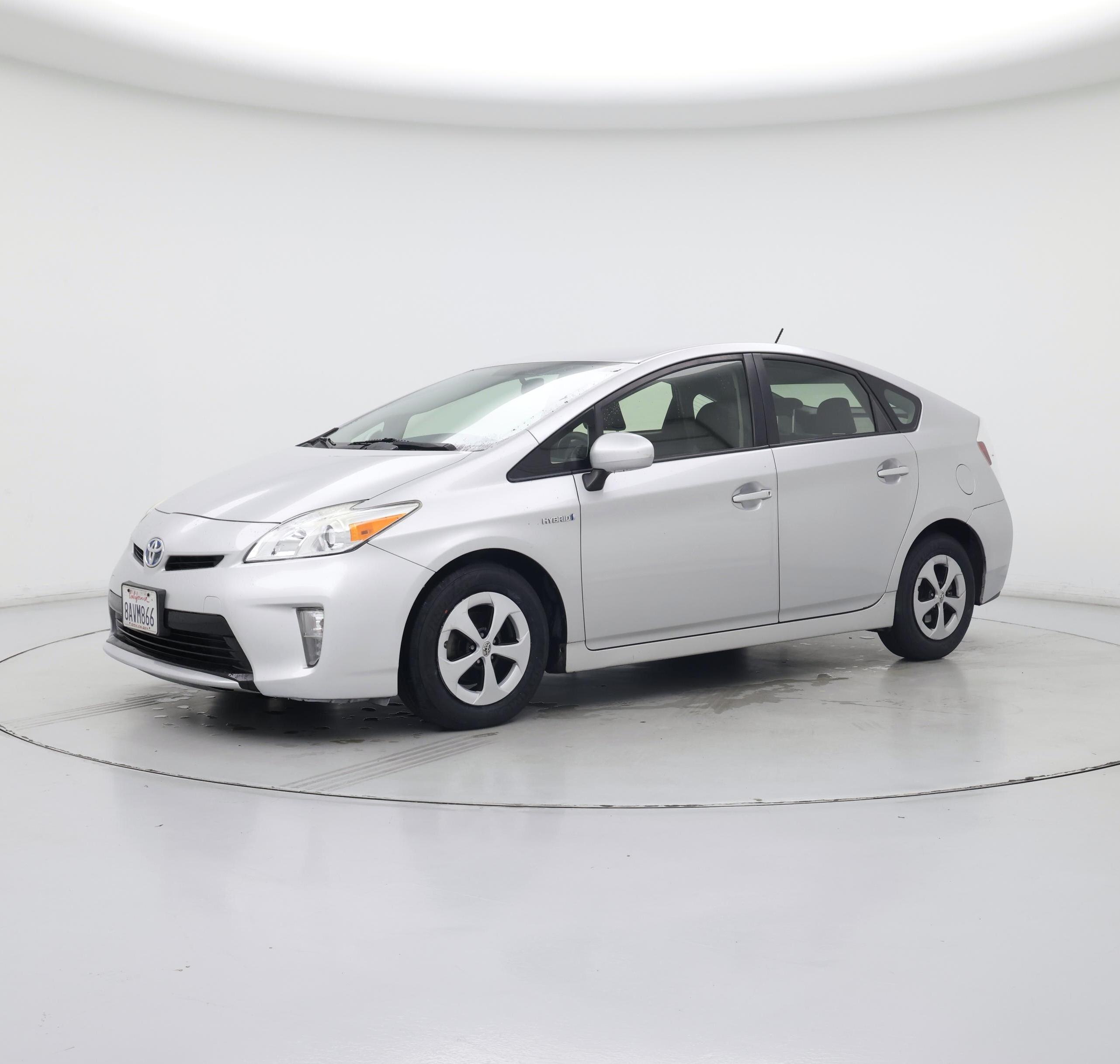 Thumbnail: 2015 Toyota Prius - 7