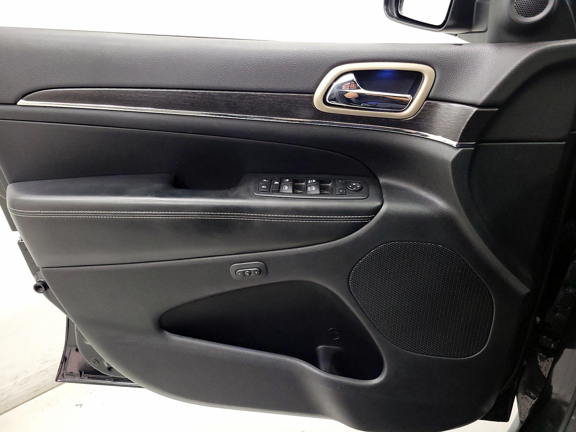 Thumbnail: 2014 Jeep Grand Cherokee - 12