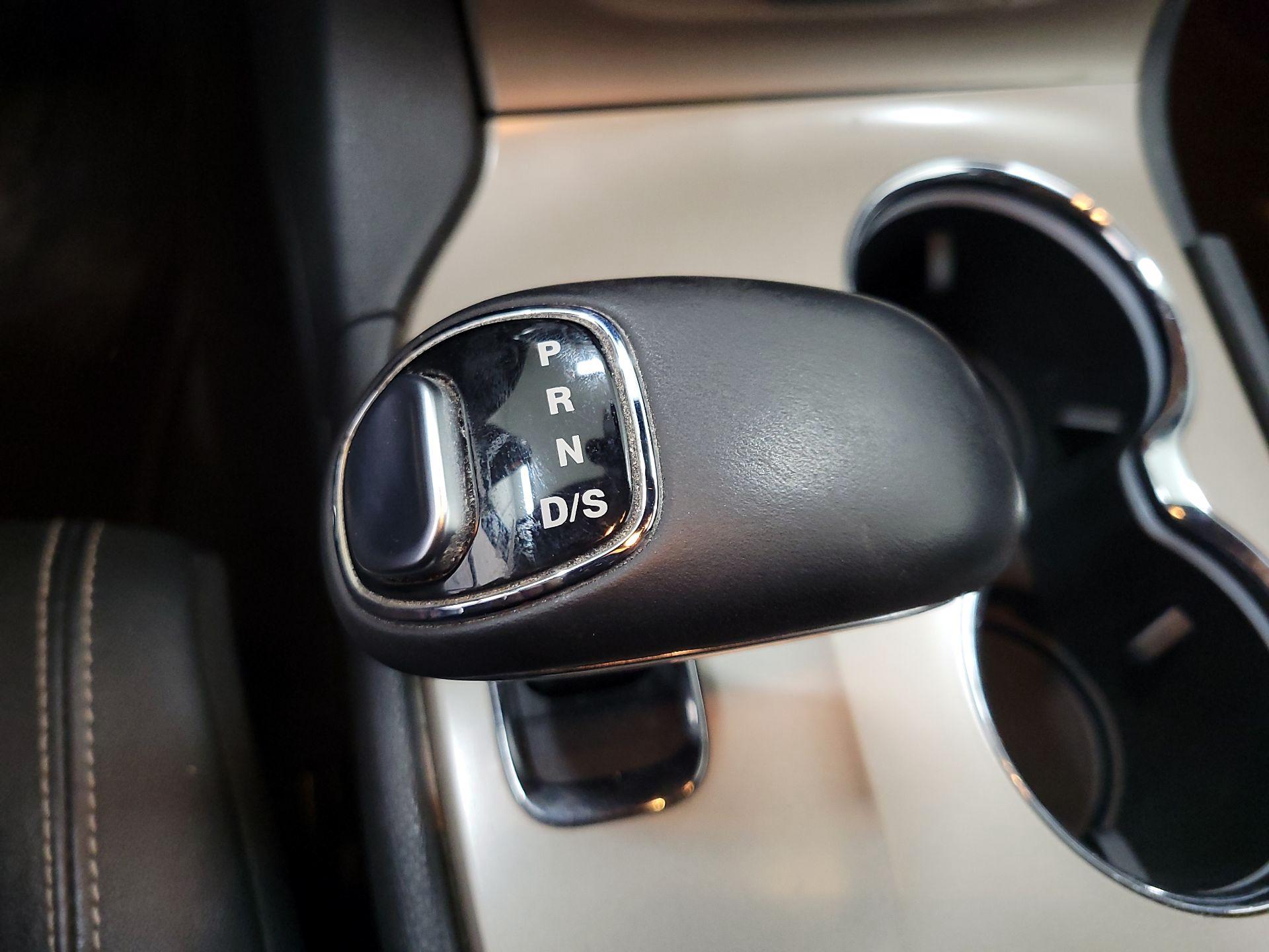 Thumbnail: 2014 Jeep Grand Cherokee - 18