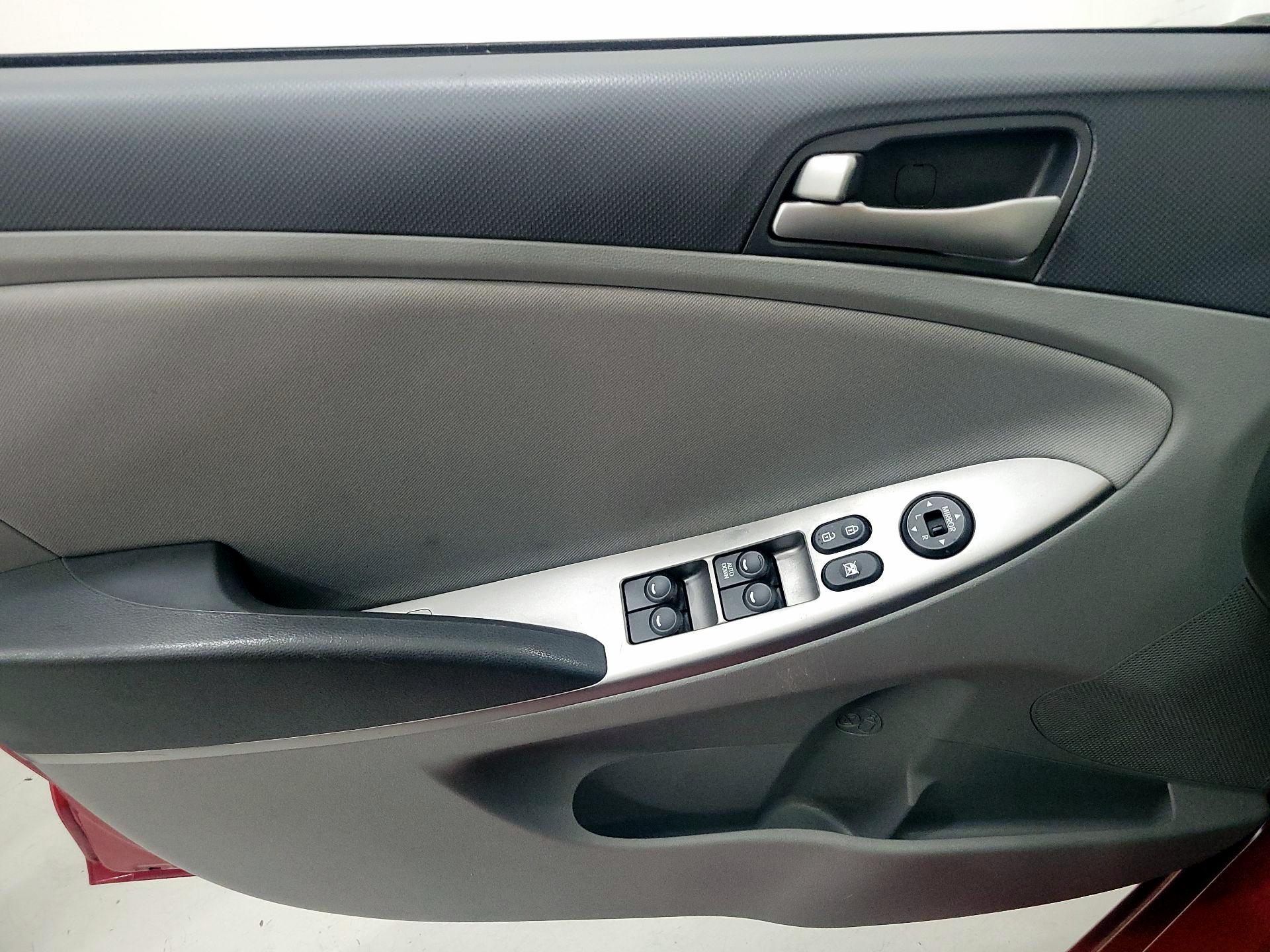 Thumbnail: 2017 Hyundai Accent - 12