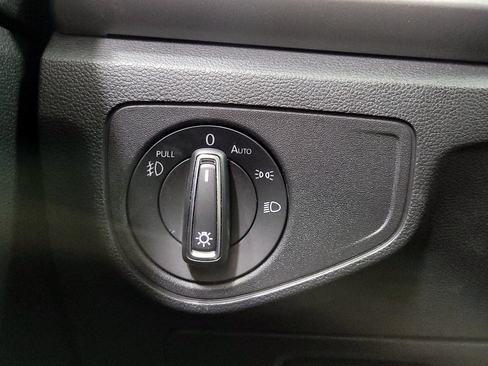 Thumbnail: 2019 Volkswagen Atlas - 13