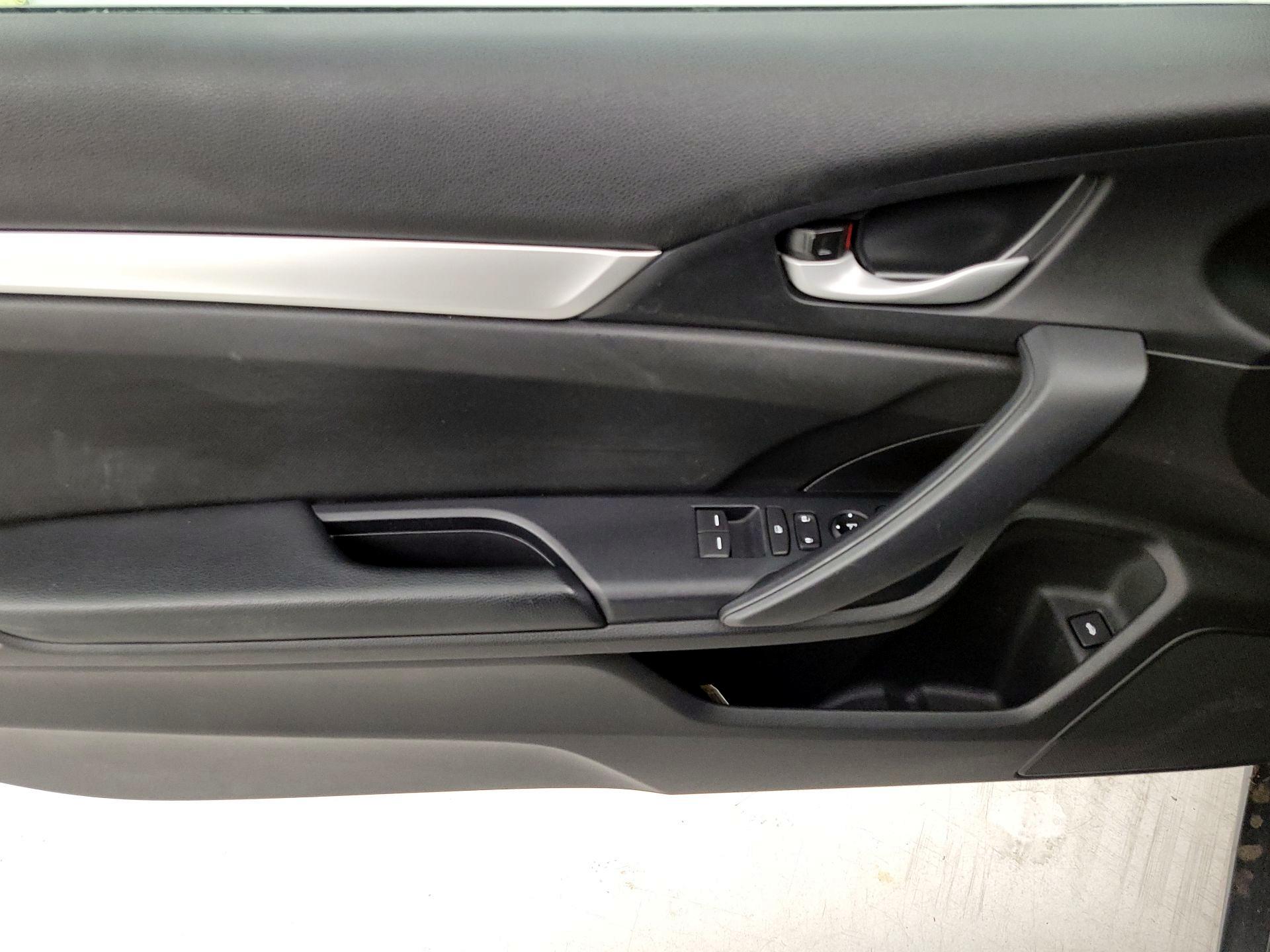 Thumbnail: 2019 Honda Civic - 12