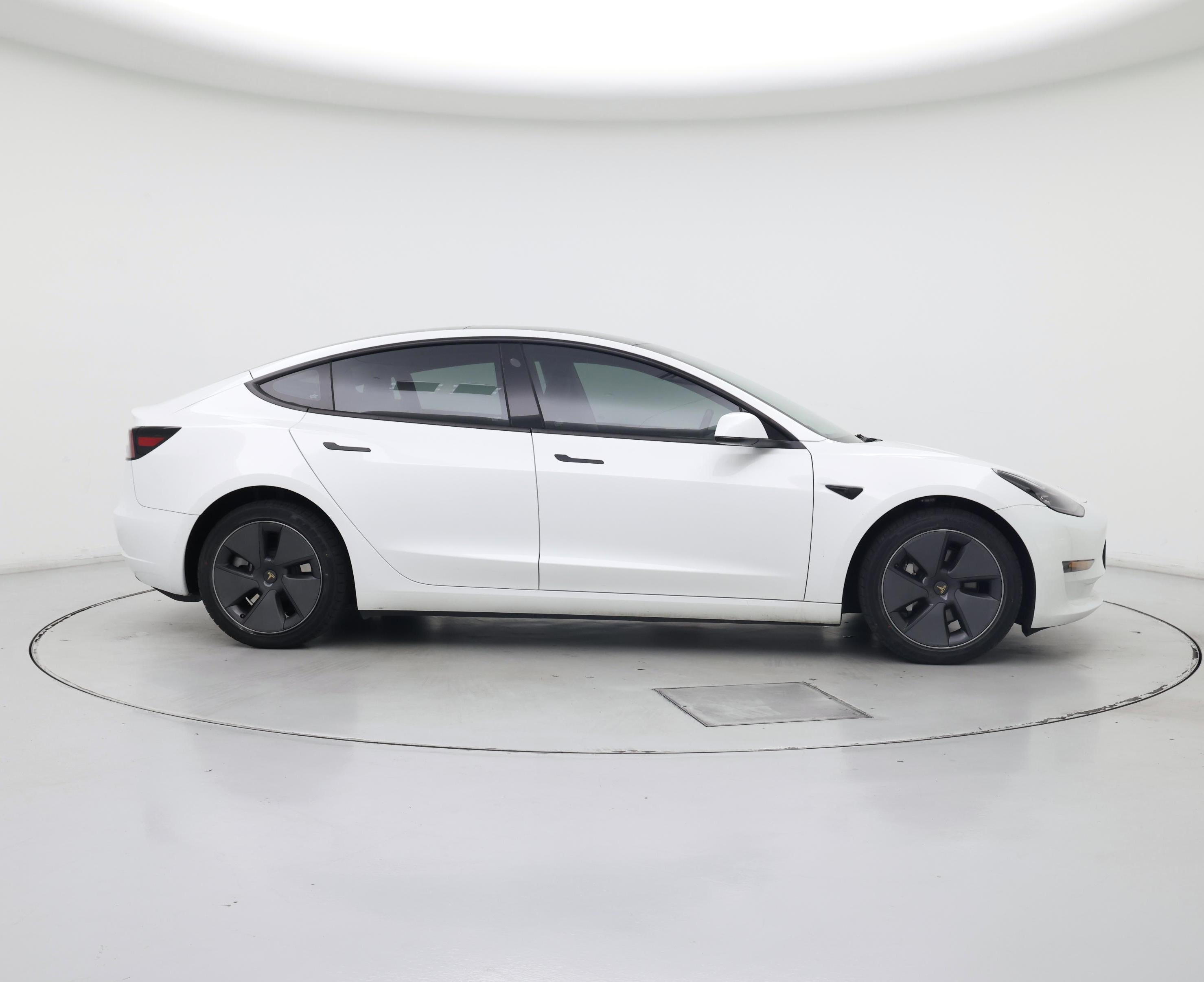 Thumbnail: 2023 Tesla Model 3 - 7