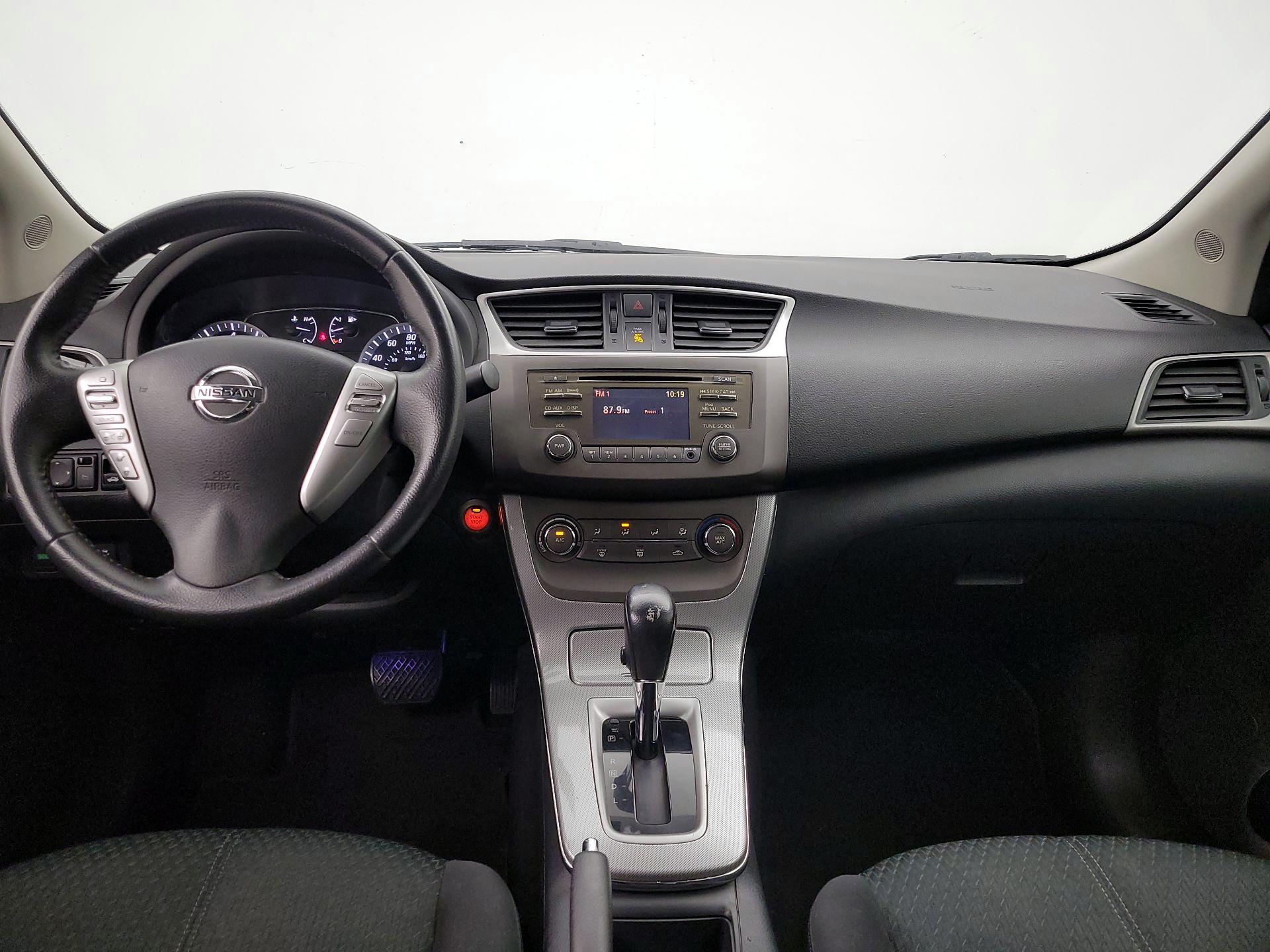 Thumbnail: 2014 Nissan Sentra - 9