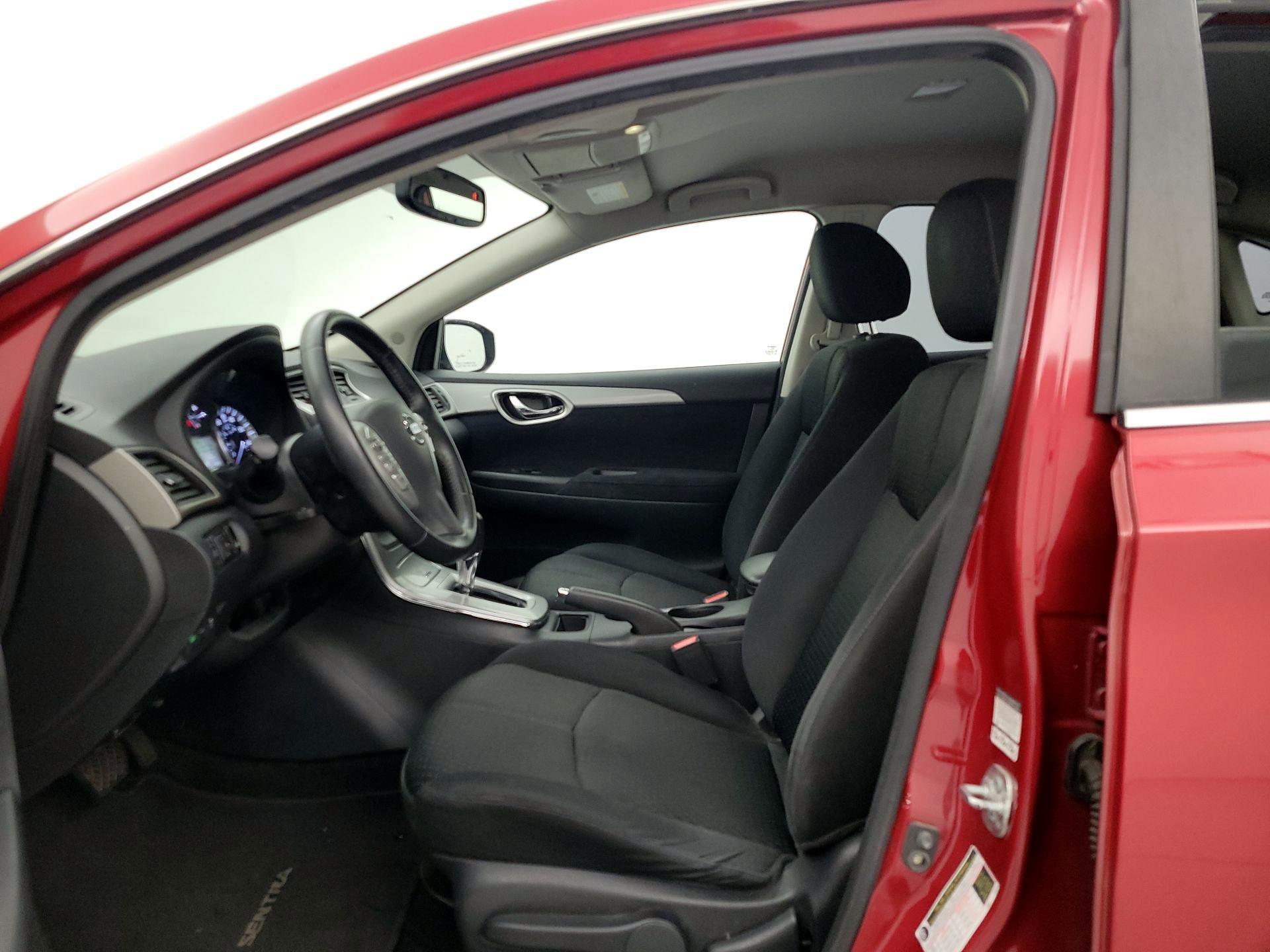 Thumbnail: 2014 Nissan Sentra - 11