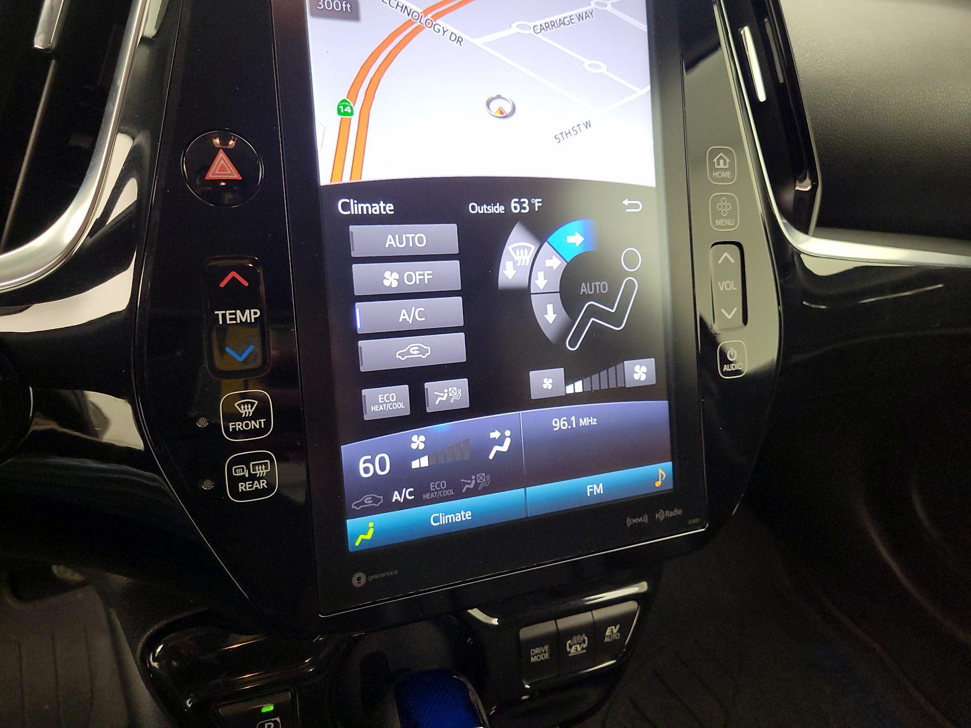 Thumbnail: 2017 Toyota Prius Prime - 17