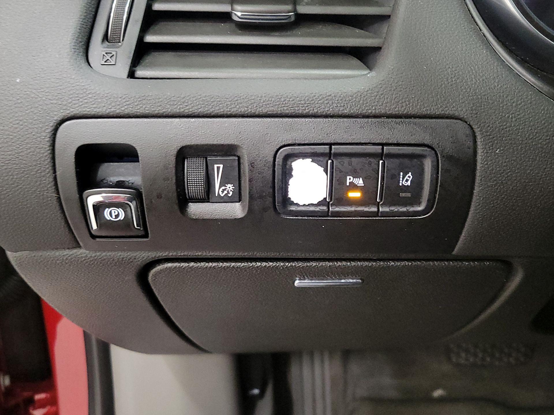 Thumbnail: 2015 Chevrolet Impala - 13