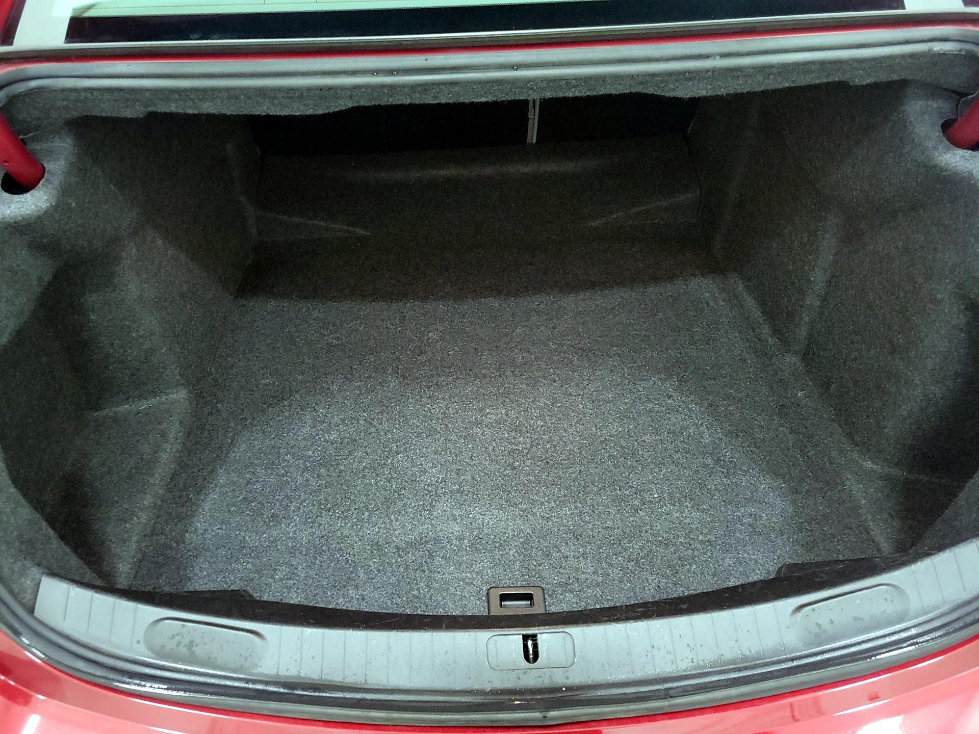 Thumbnail: 2015 Chevrolet Impala - 19