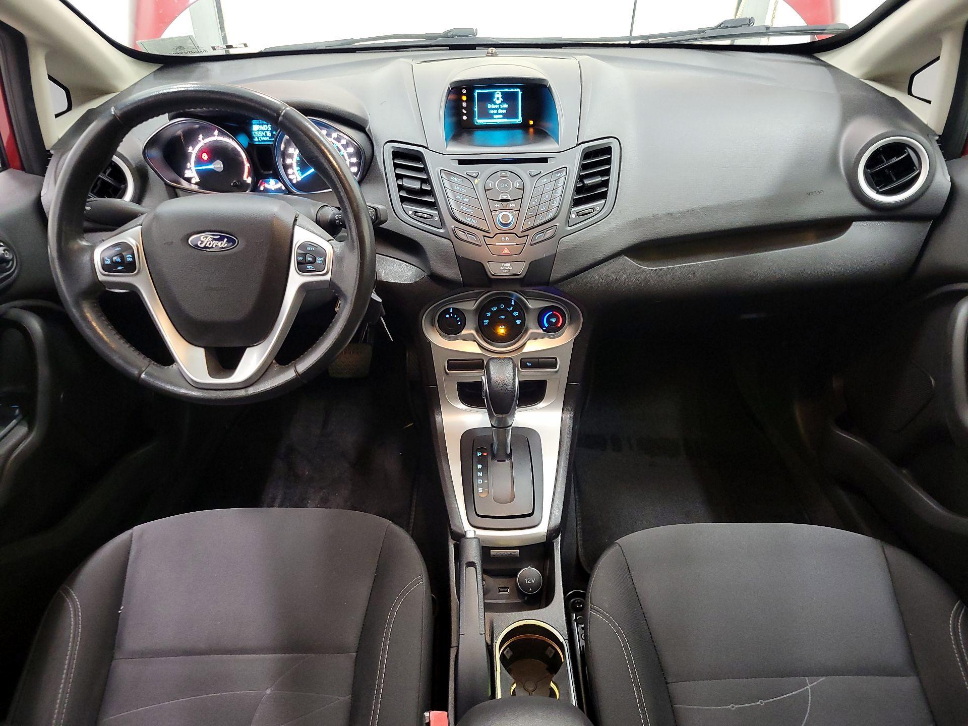 Thumbnail: 2016 Ford Fiesta - 9