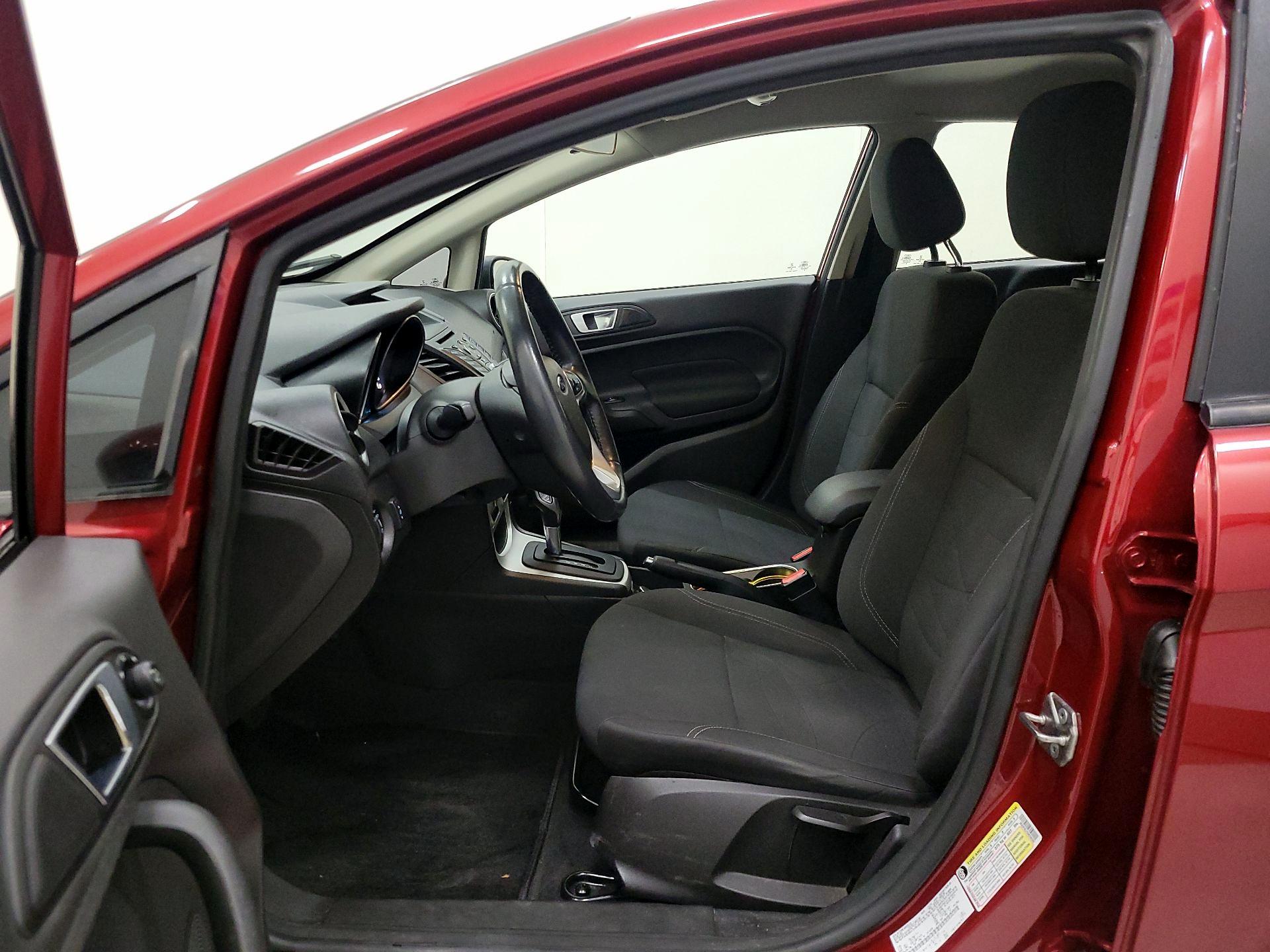 Thumbnail: 2016 Ford Fiesta - 11