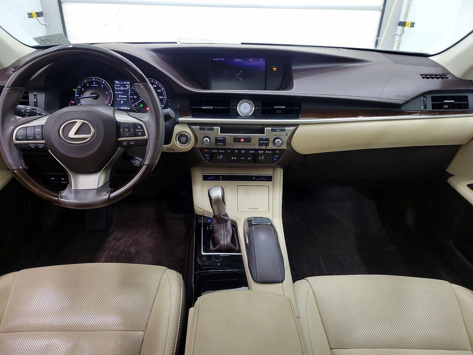 Thumbnail: 2018 Lexus ES - 9