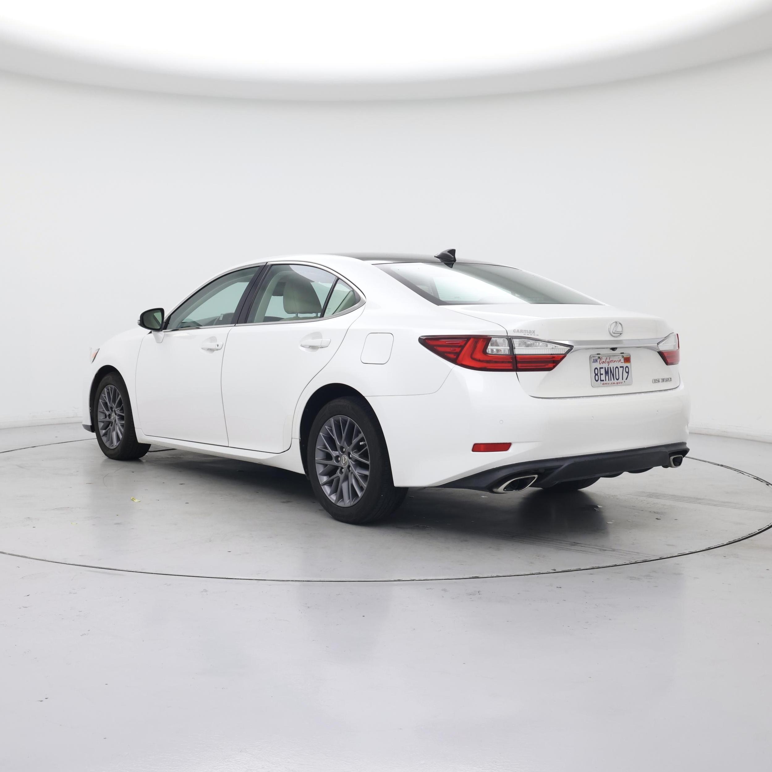 Thumbnail: 2018 Lexus ES - 2