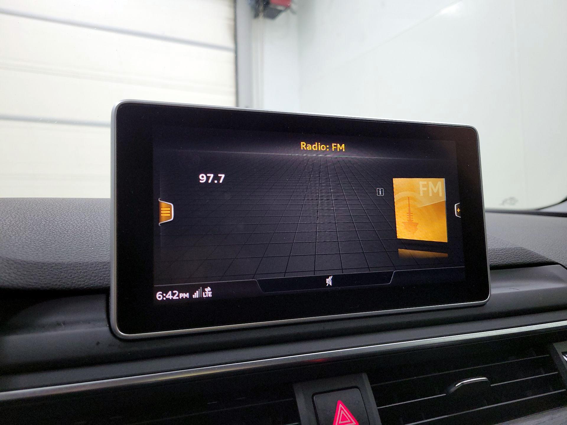 Thumbnail: 2019 Audi A4 - 16