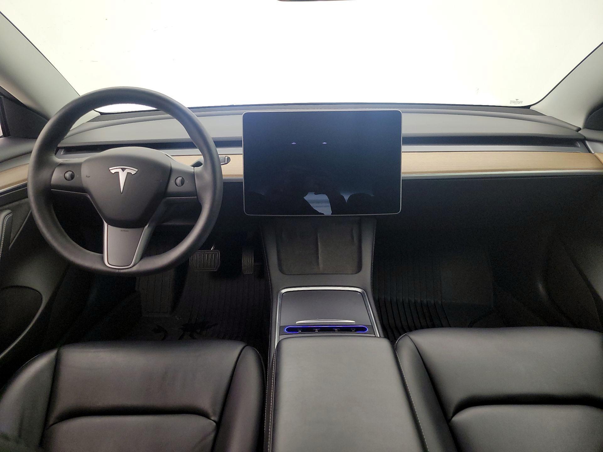 Thumbnail: 2022 Tesla Model 3 - 9