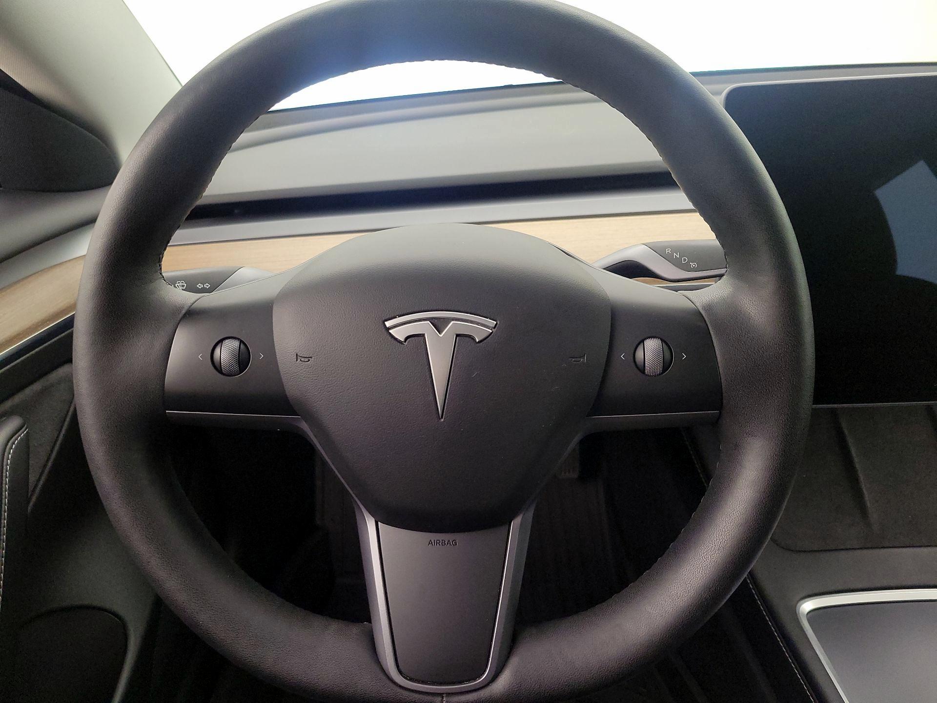 Thumbnail: 2022 Tesla Model 3 - 10