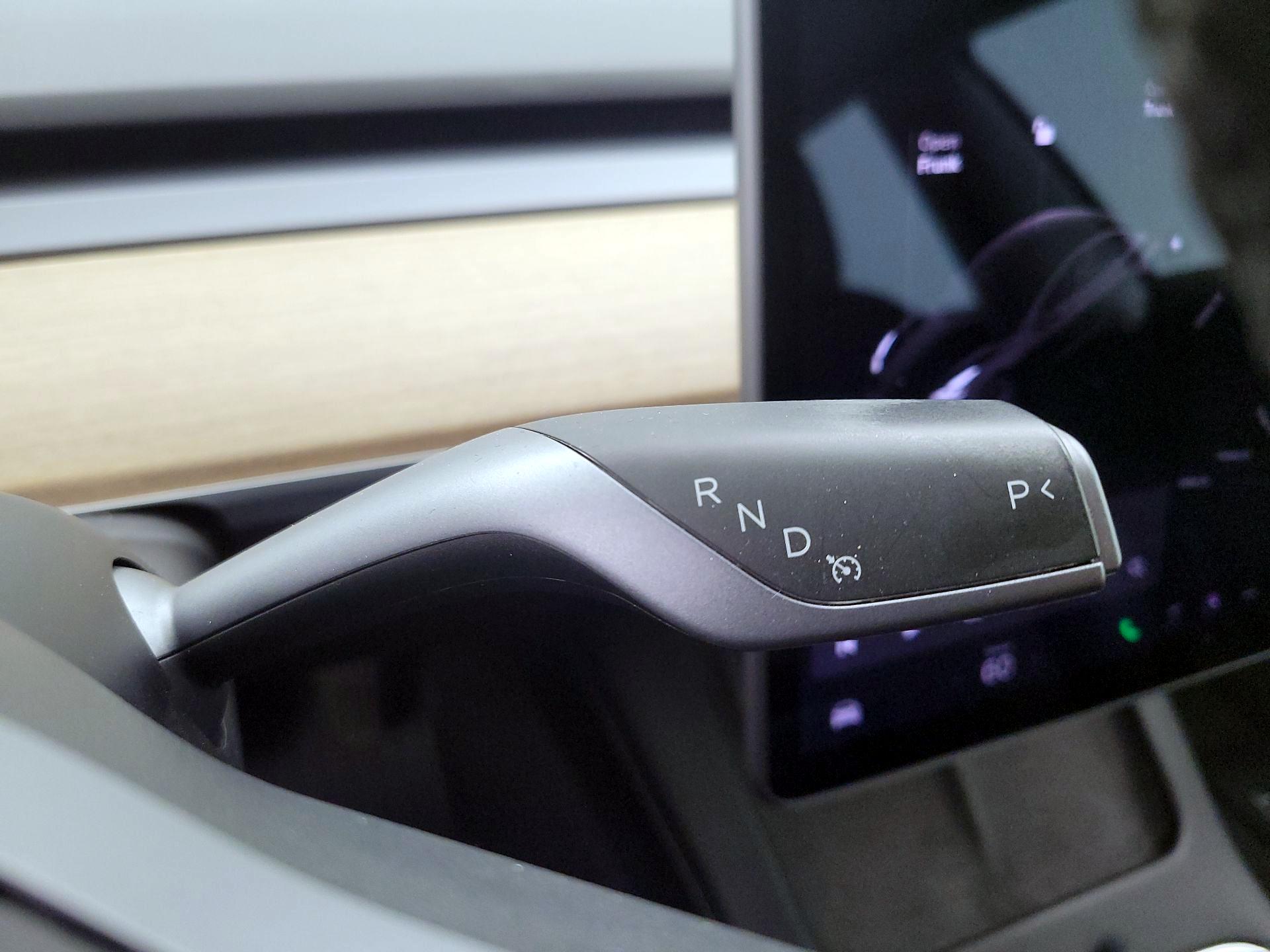Thumbnail: 2022 Tesla Model 3 - 17