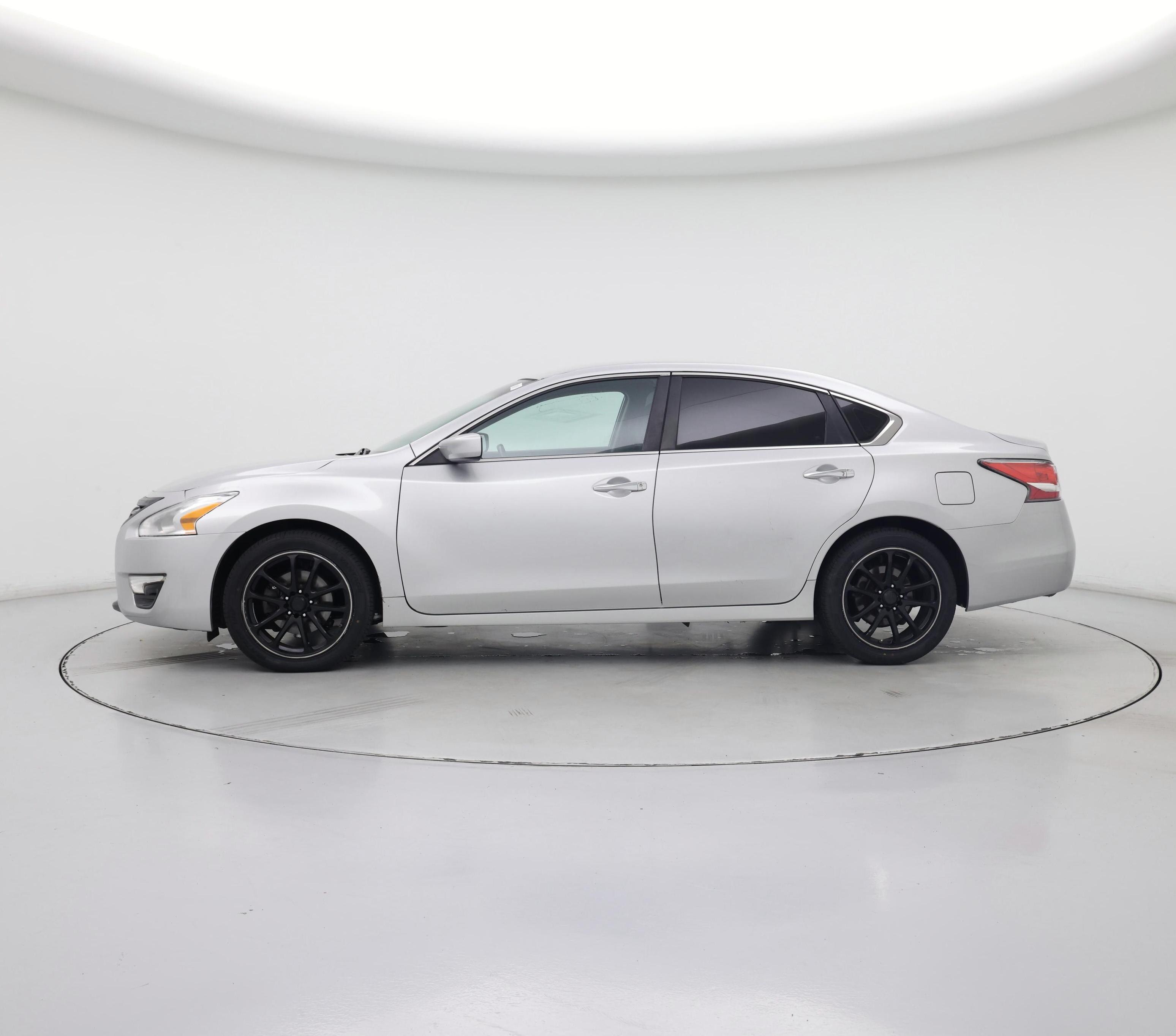 Thumbnail: 2014 Nissan Altima - 3