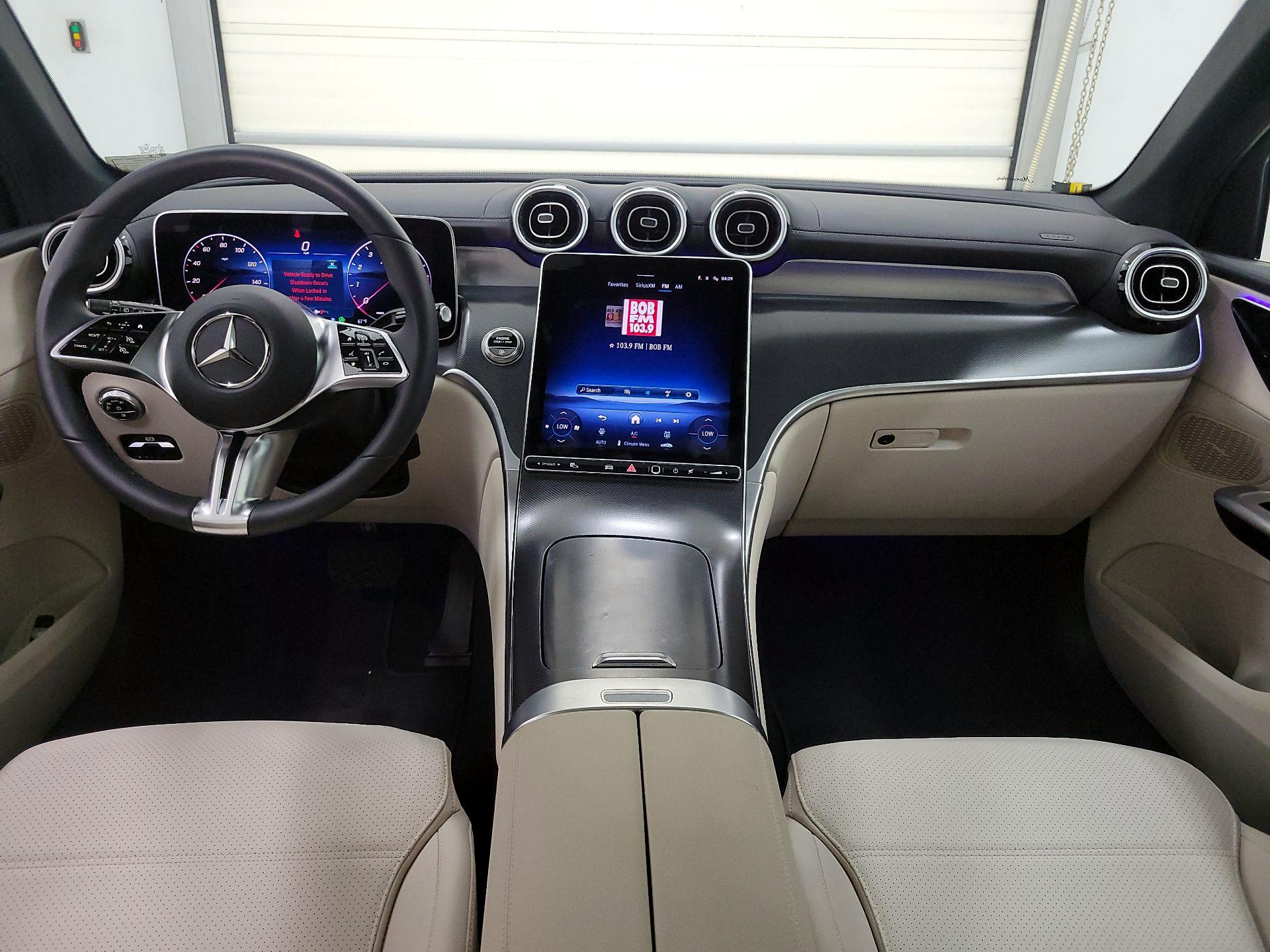 Thumbnail: 2025 Mercedes-Benz GLC - 9