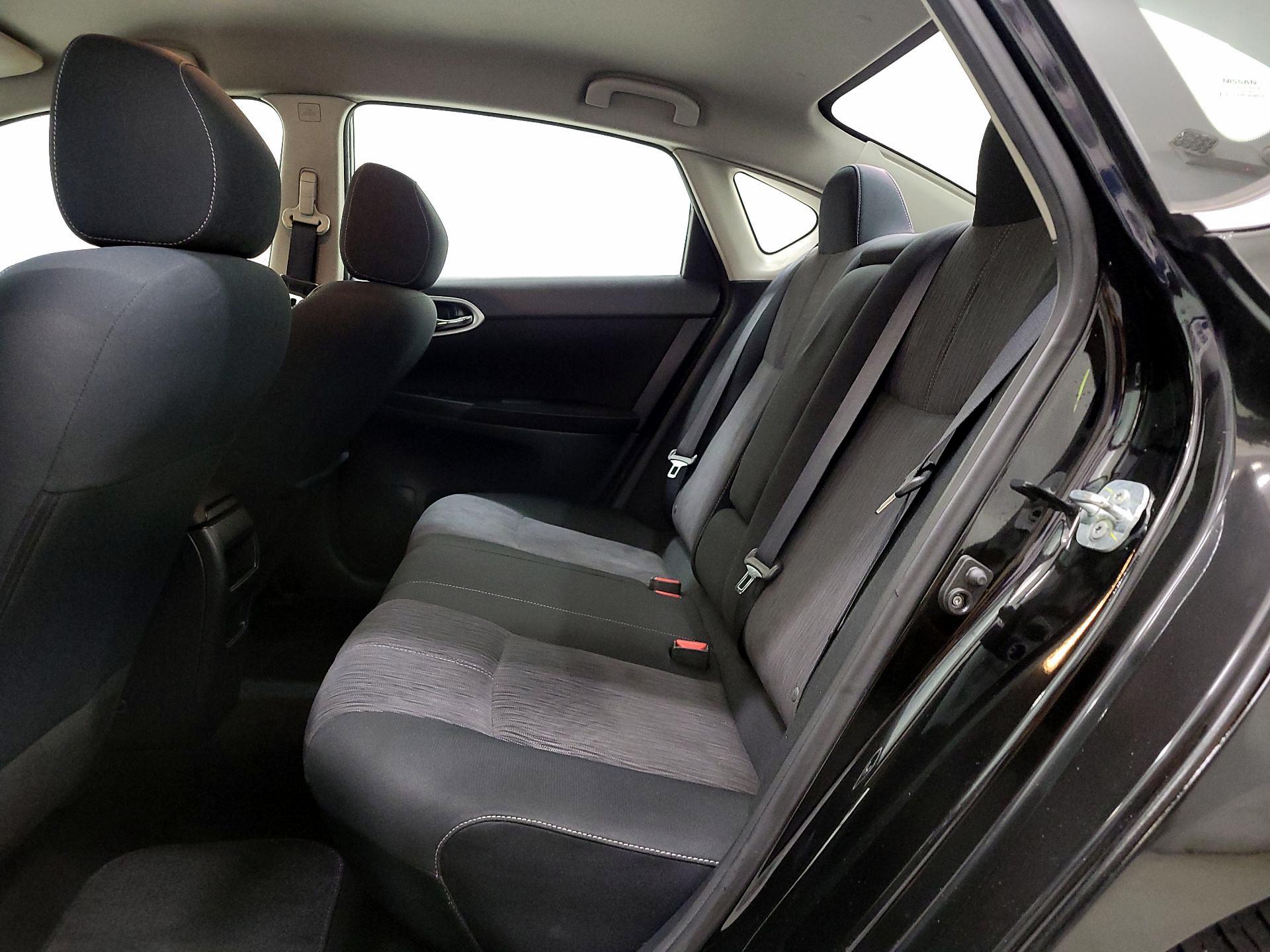 Thumbnail: 2015 Nissan Sentra - 19