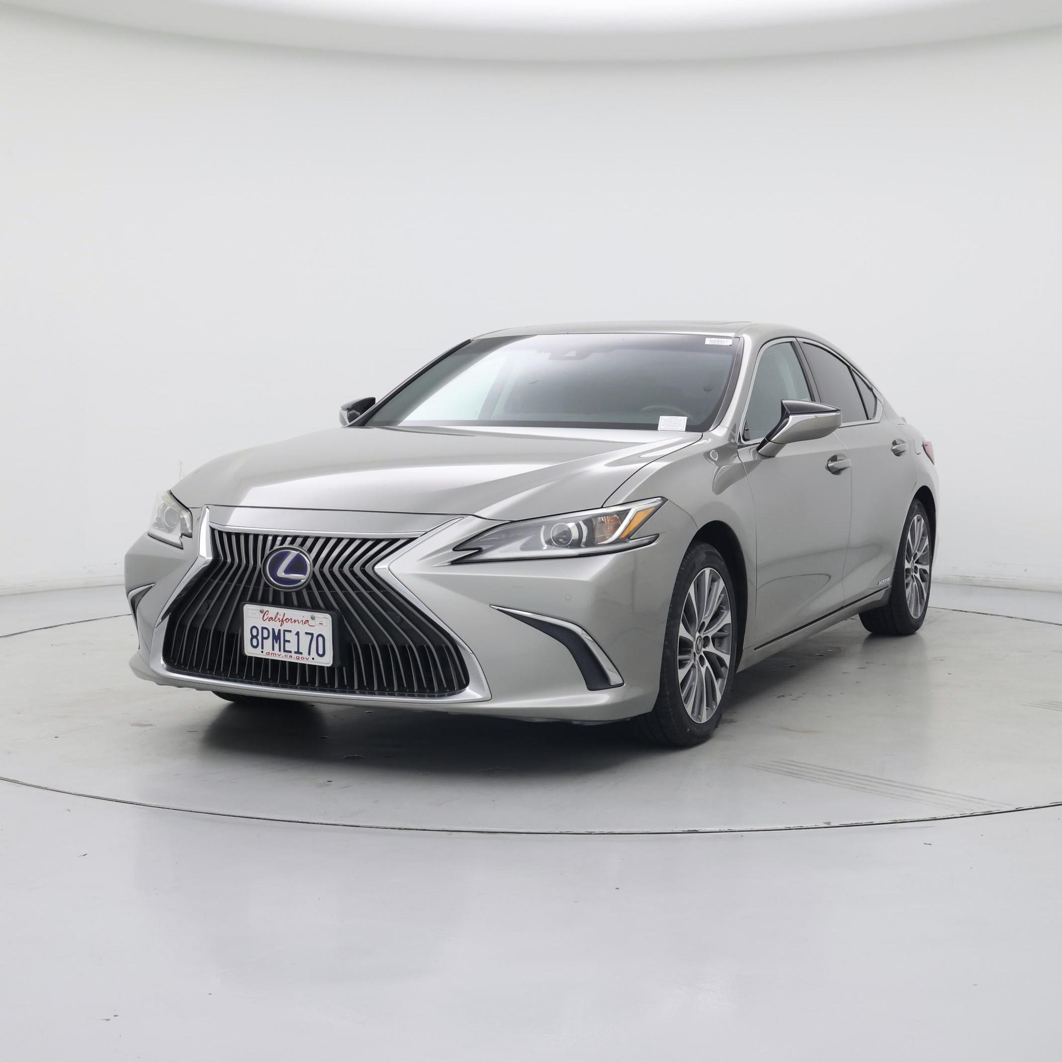 Thumbnail: 2020 Lexus ES - 4