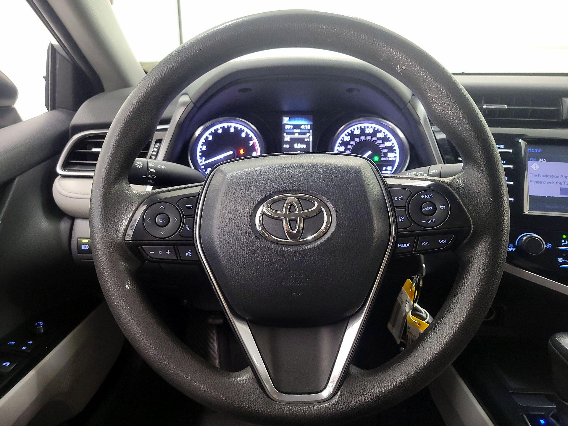 Thumbnail: 2019 Toyota Camry - 10