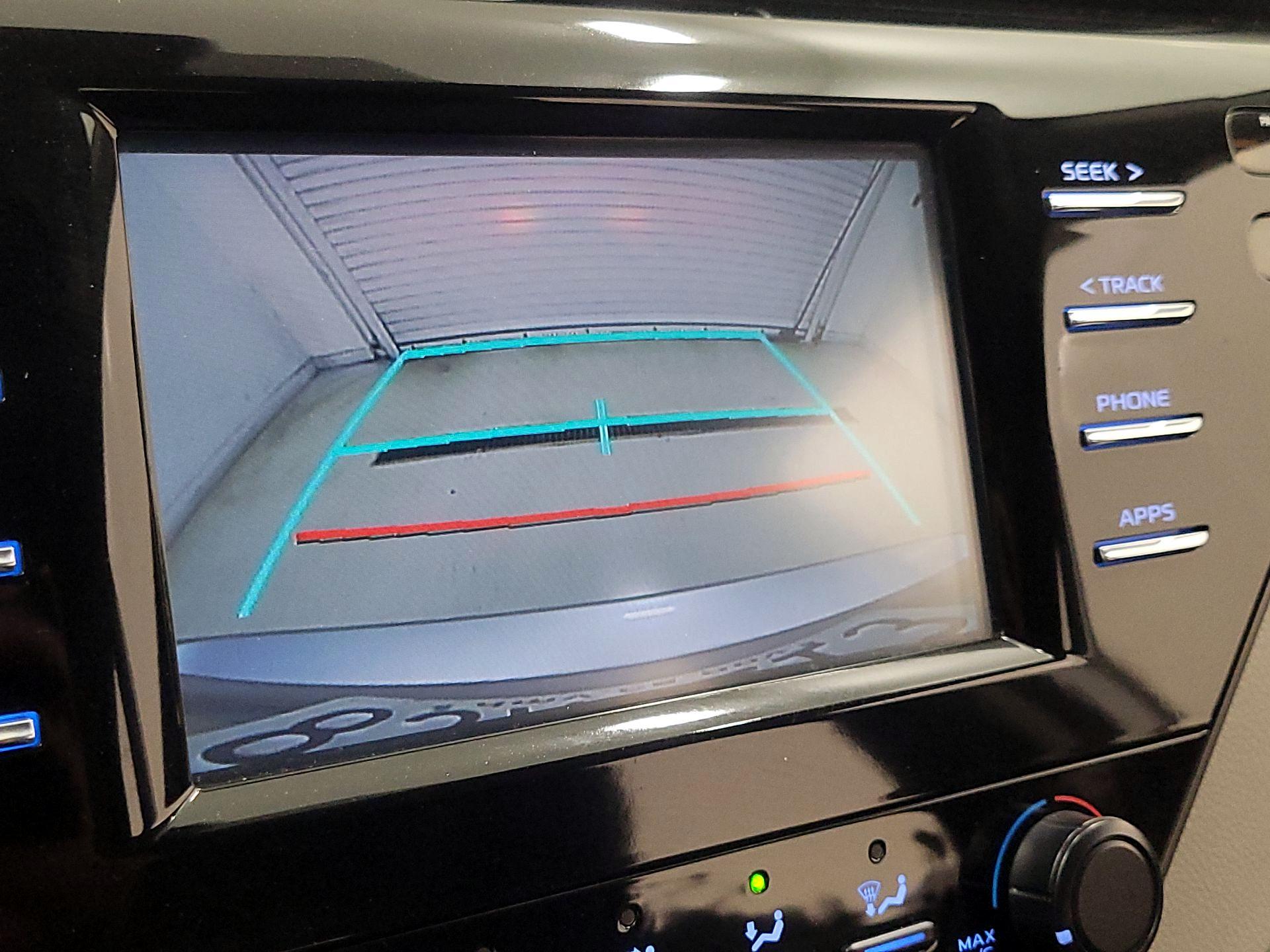 Thumbnail: 2019 Toyota Camry - 14
