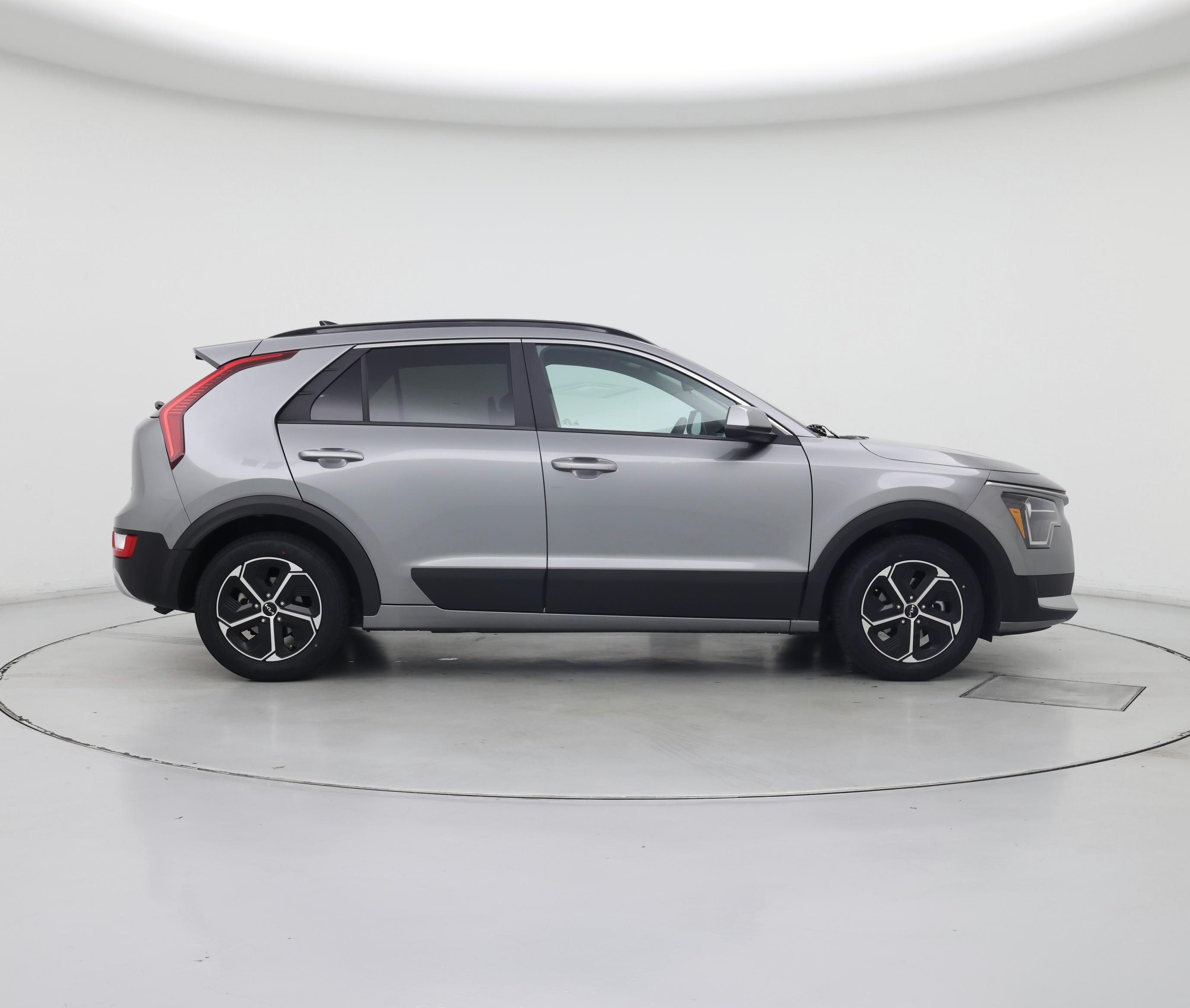 Thumbnail: 2024 Kia Niro - 7