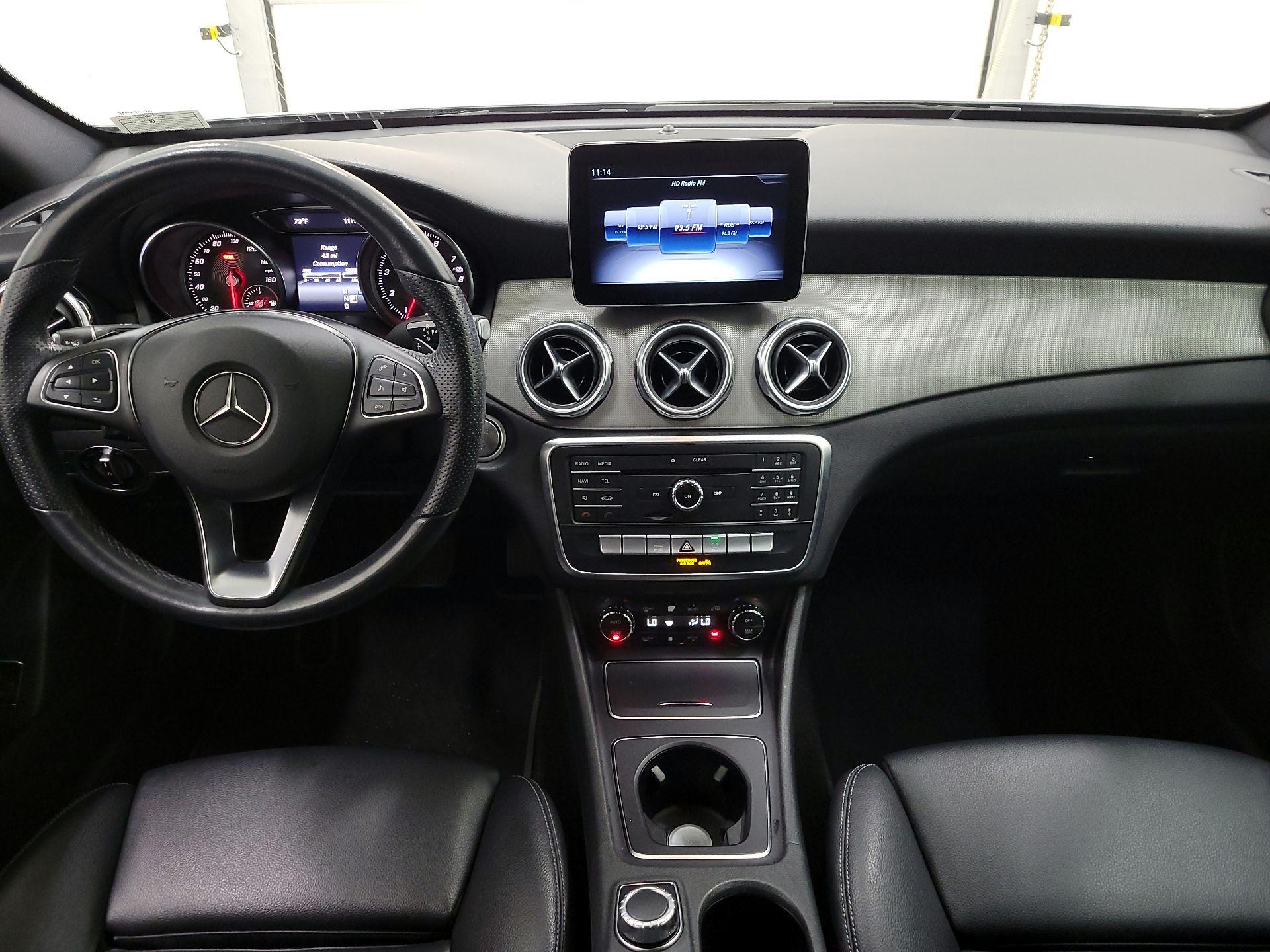 Thumbnail: 2019 Mercedes-Benz GLA - 9