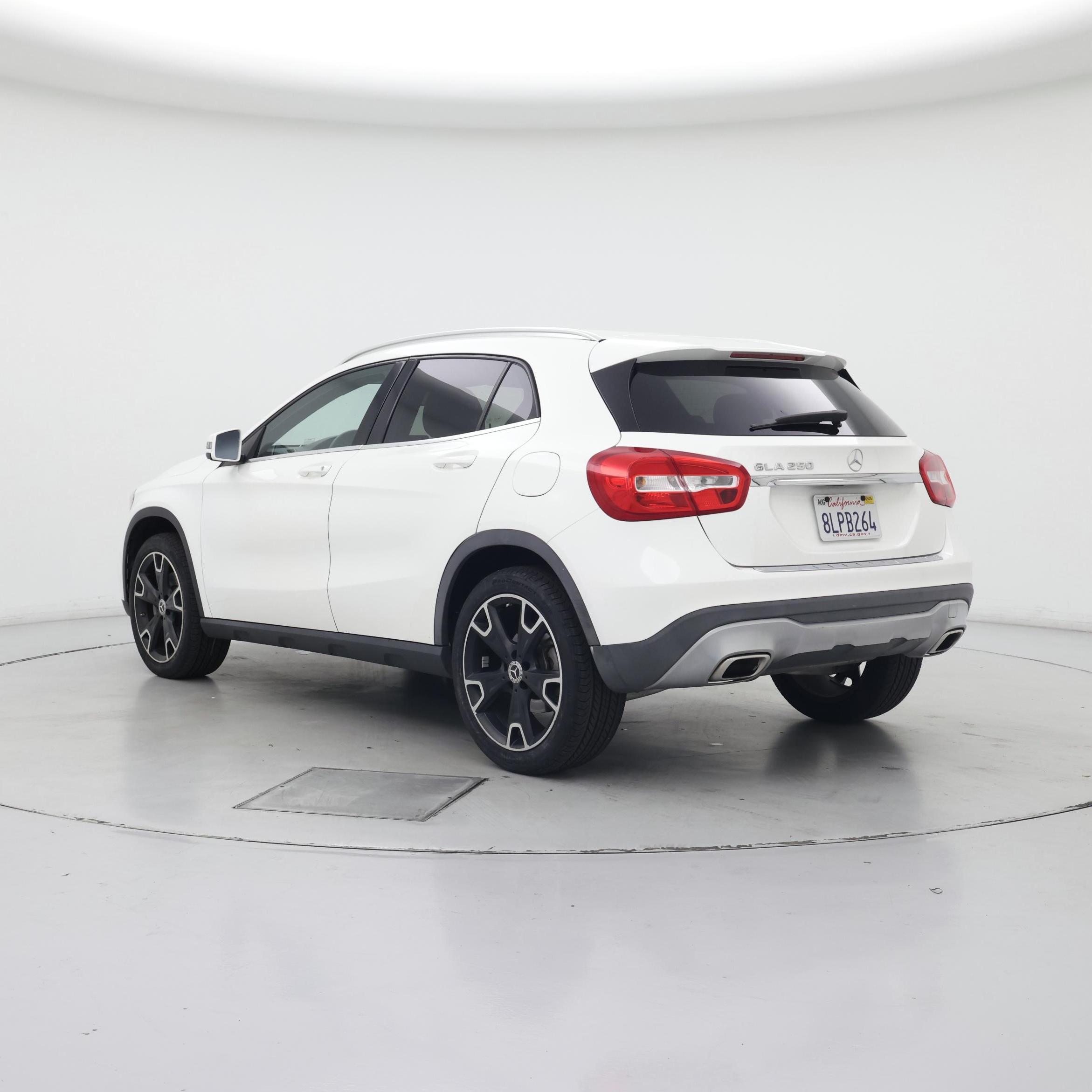 Thumbnail: 2019 Mercedes-Benz GLA - 2