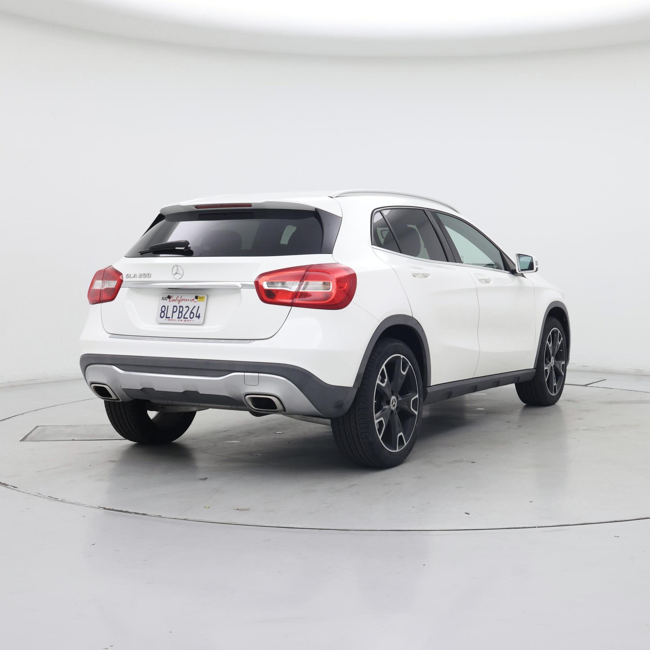 Thumbnail: 2019 Mercedes-Benz GLA - 8