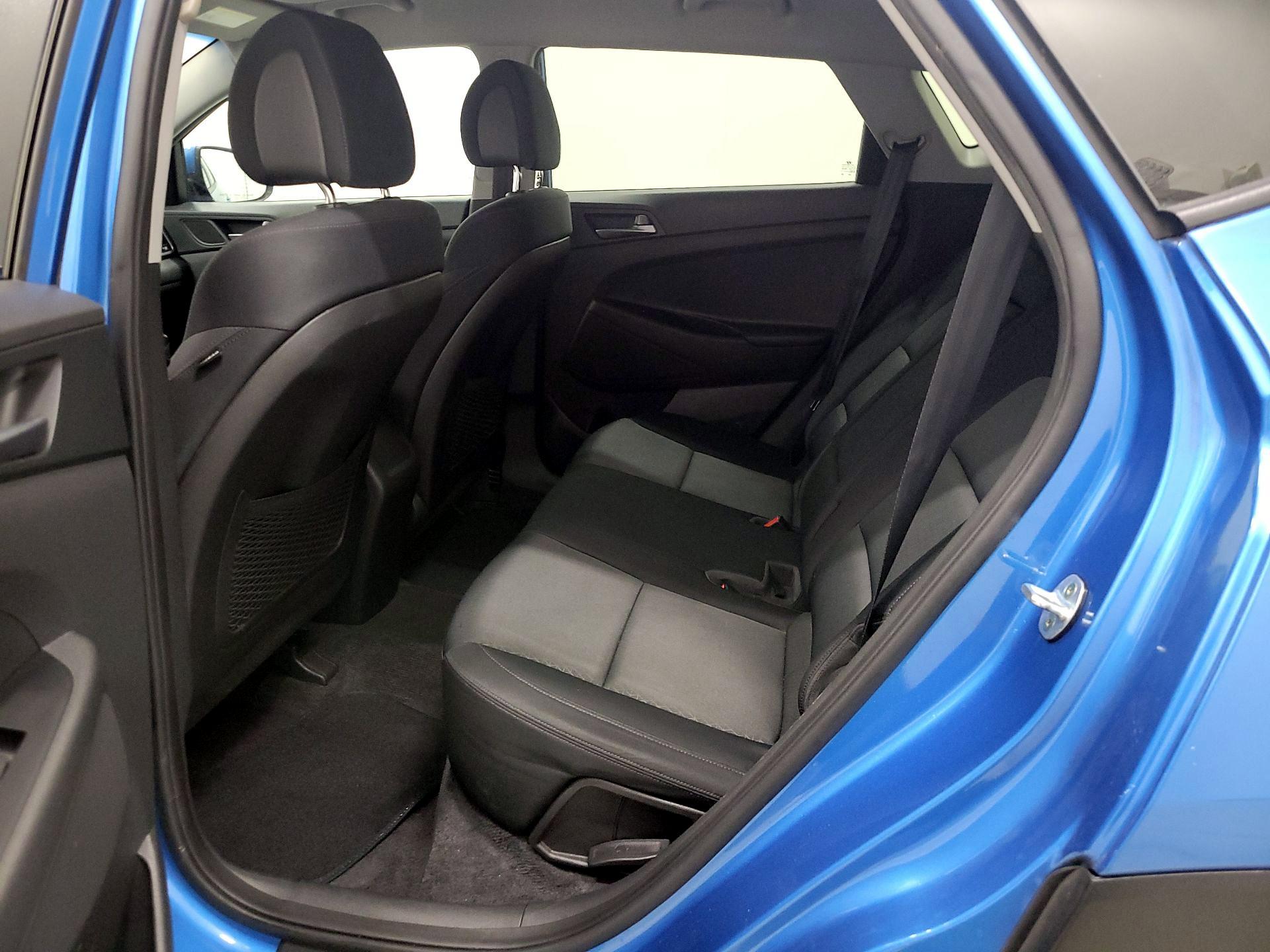 Thumbnail: 2016 Hyundai Tucson - 19