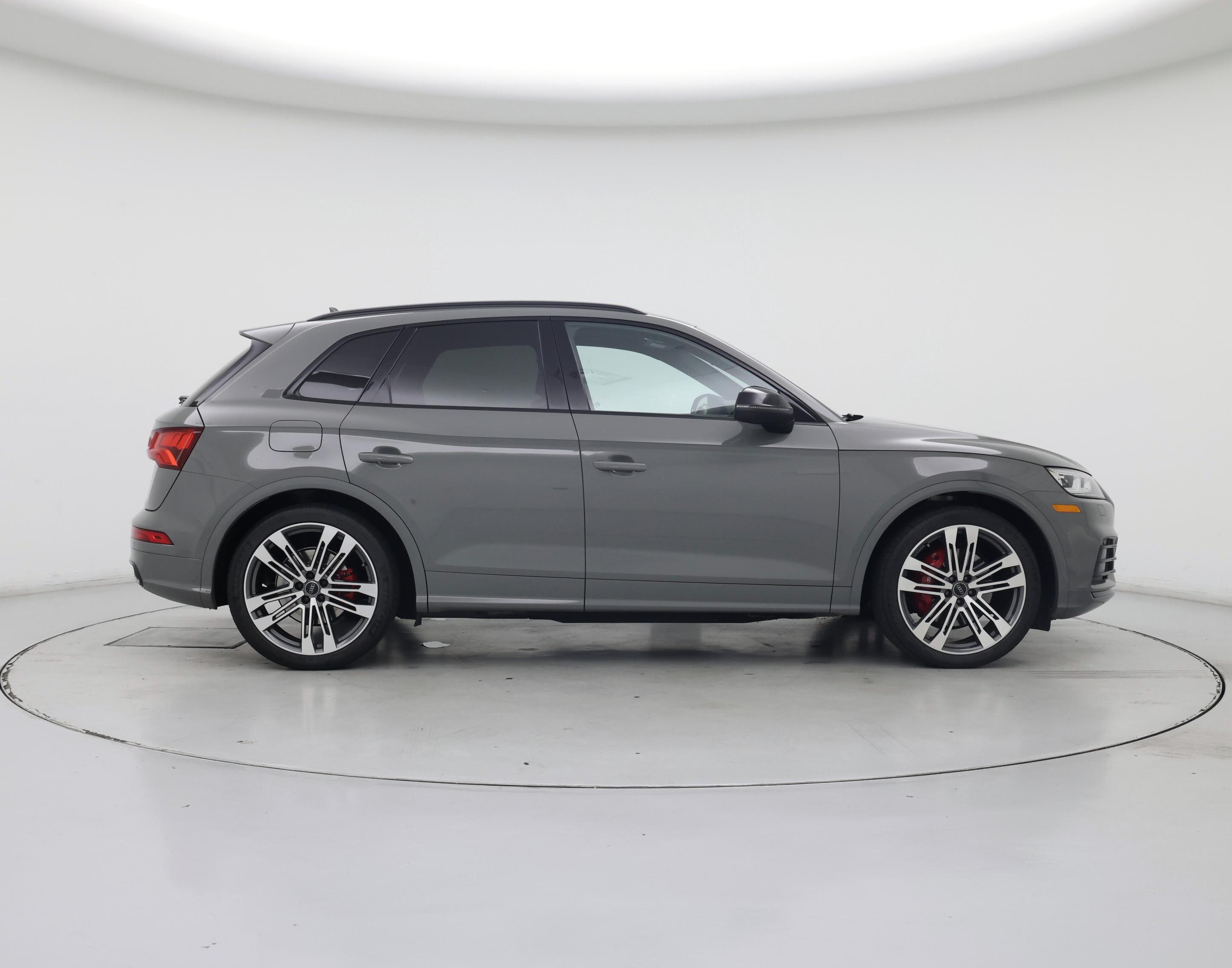 Thumbnail: 2019 Audi SQ5 - 7