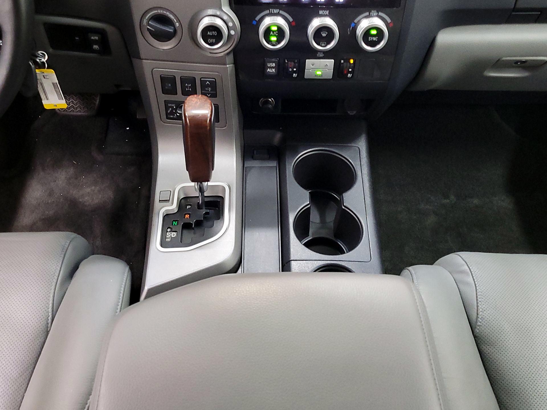 Thumbnail: 2017 Toyota Sequoia - 18